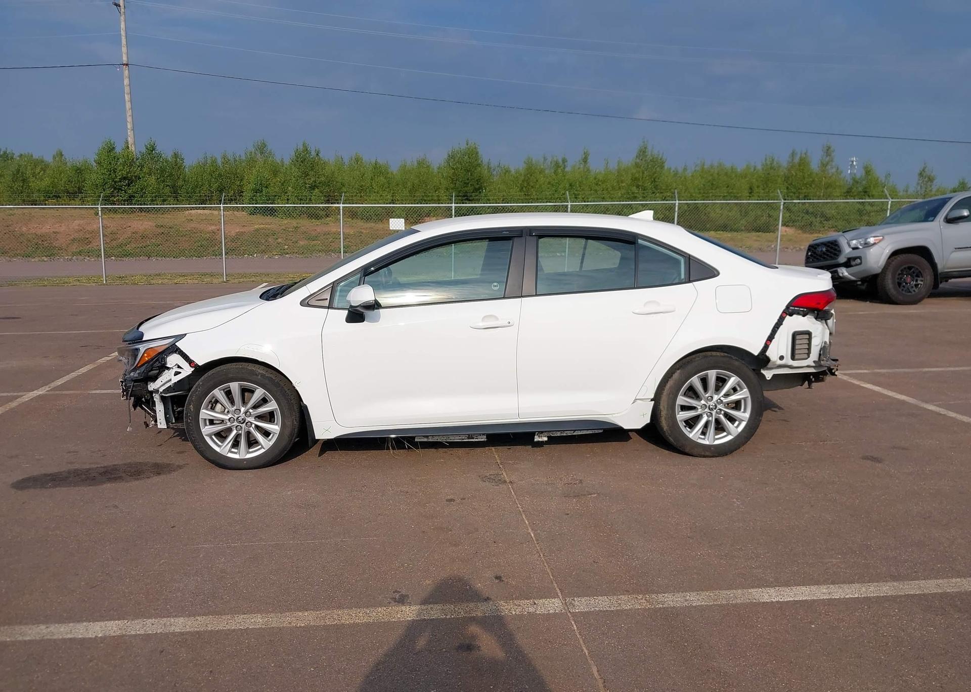 2023 TOYOTA COROLLA SE