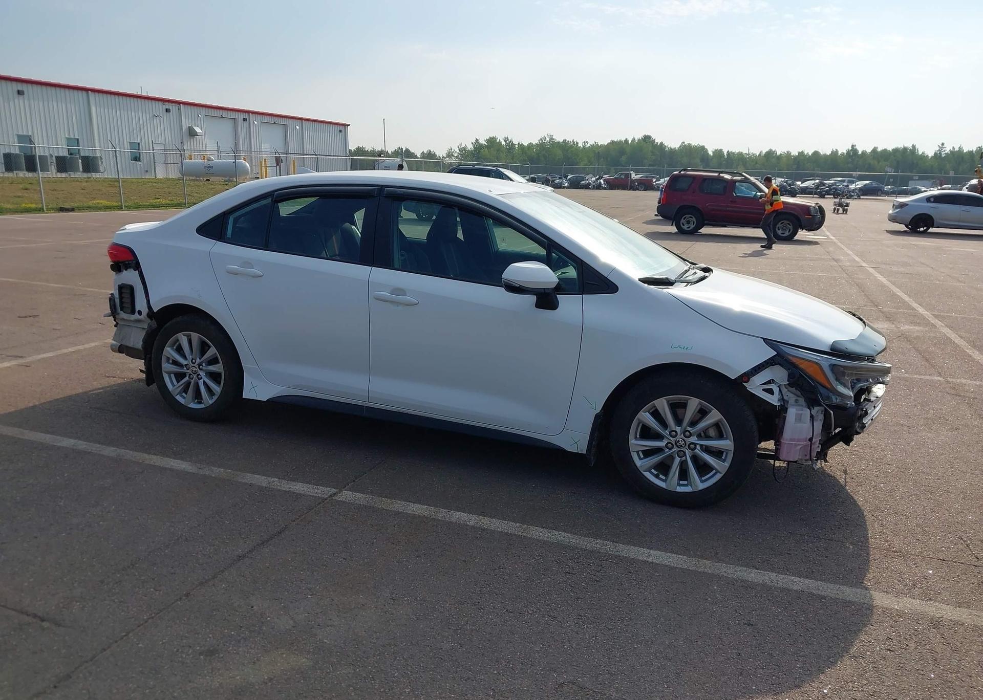2023 TOYOTA COROLLA SE