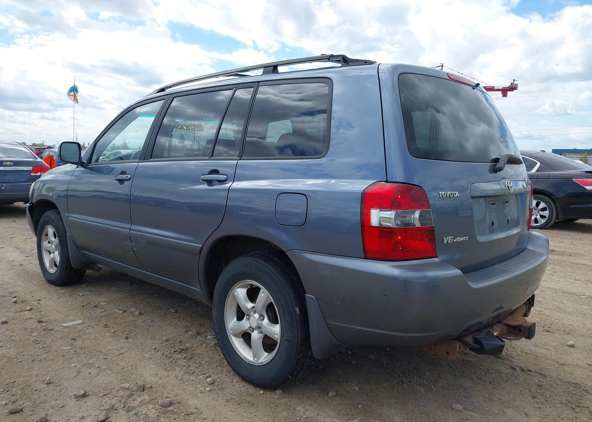 2005 TOYOTA HIGHLANDER V6