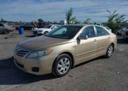 2011 TOYOTA CAMRY LE