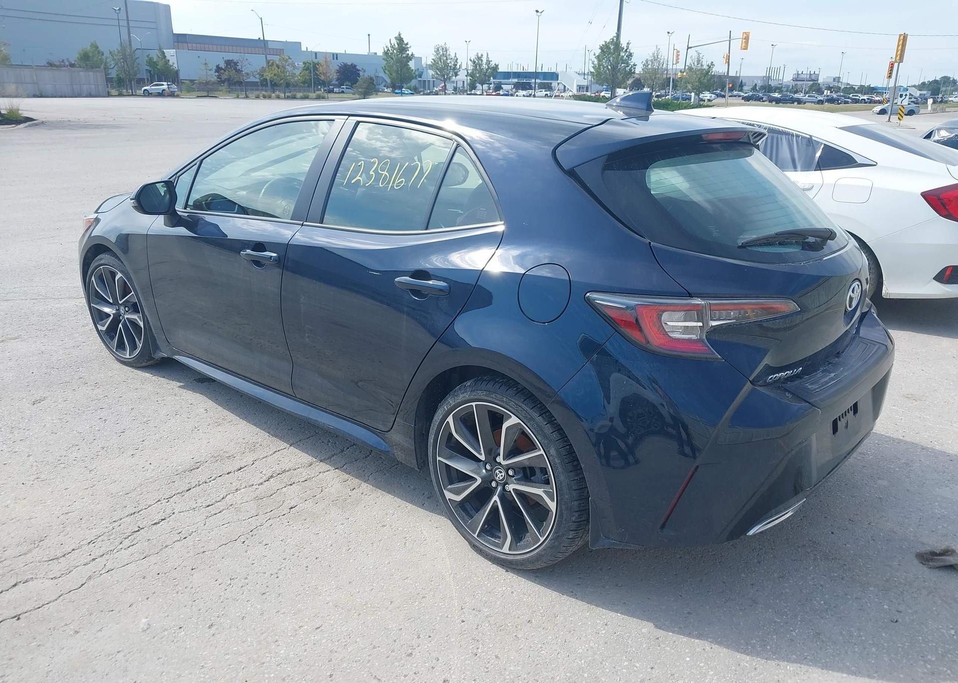 2019 TOYOTA COROLLA SE