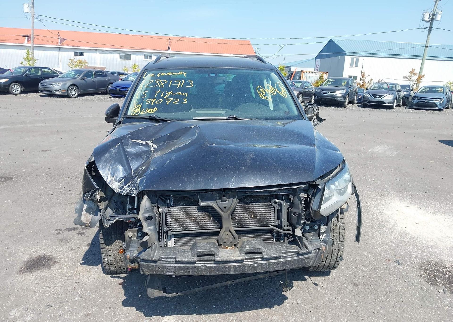2015 VOLKSWAGEN TIGUAN S