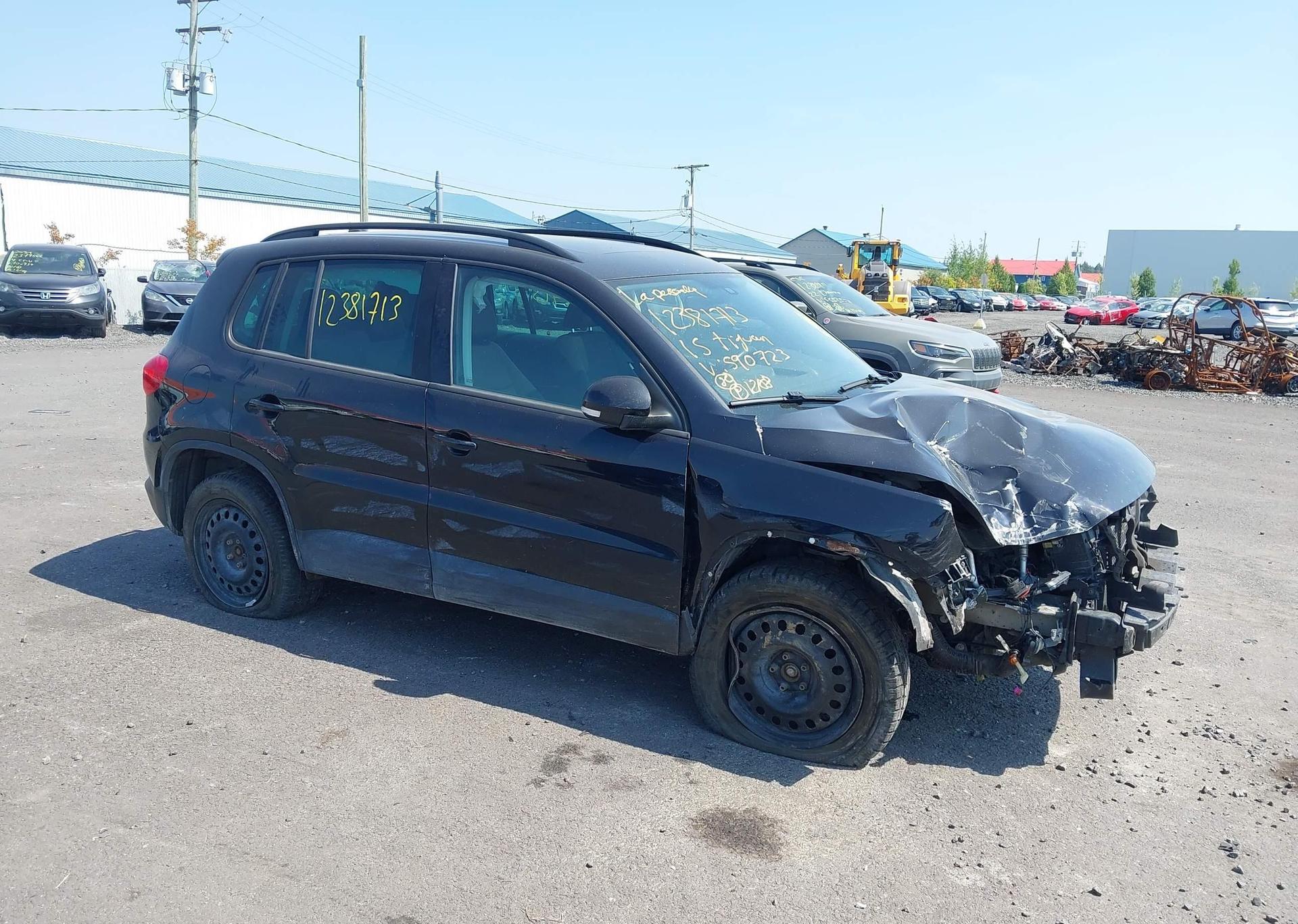 2015 VOLKSWAGEN TIGUAN S
