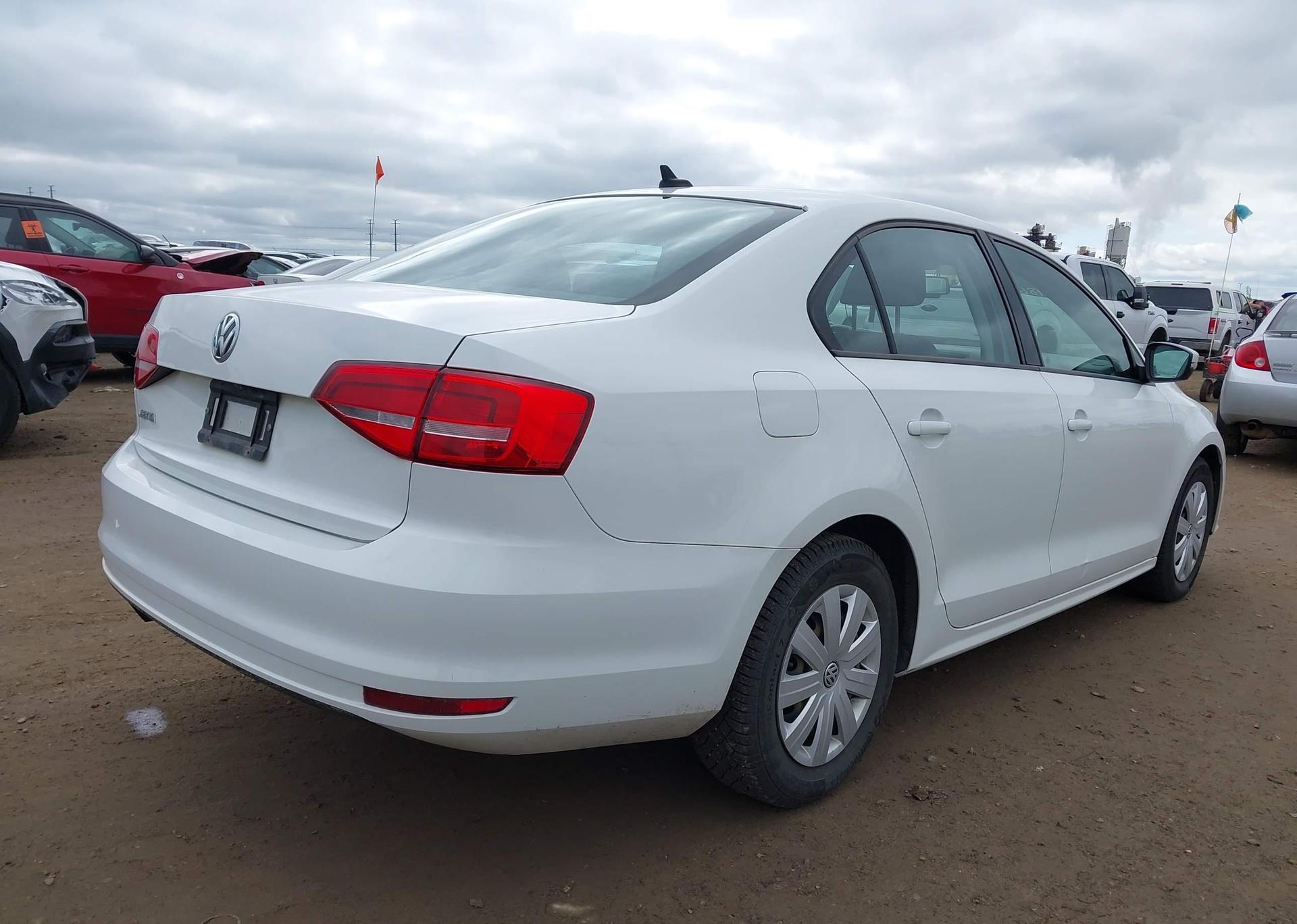 2015 VOLKSWAGEN JETTA S