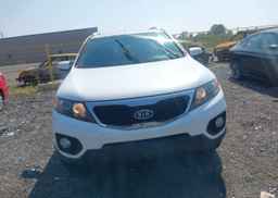 2013 KIA SORENTO LX