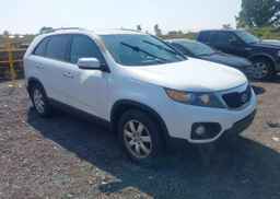 2013 KIA SORENTO LX