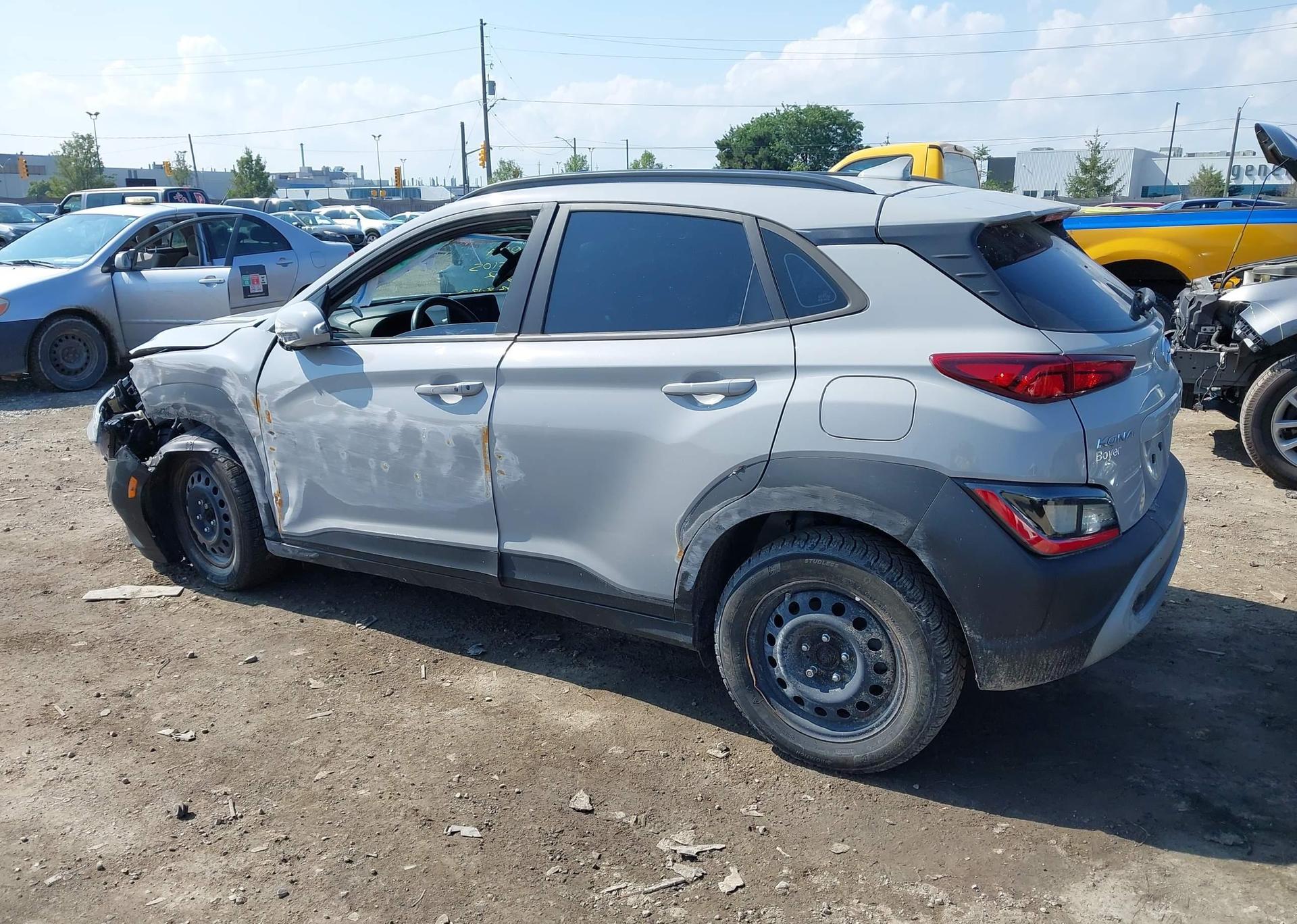 2022 HYUNDAI KONA PREFERRED AWD WITH SUN AND LEATHER PACKAGE