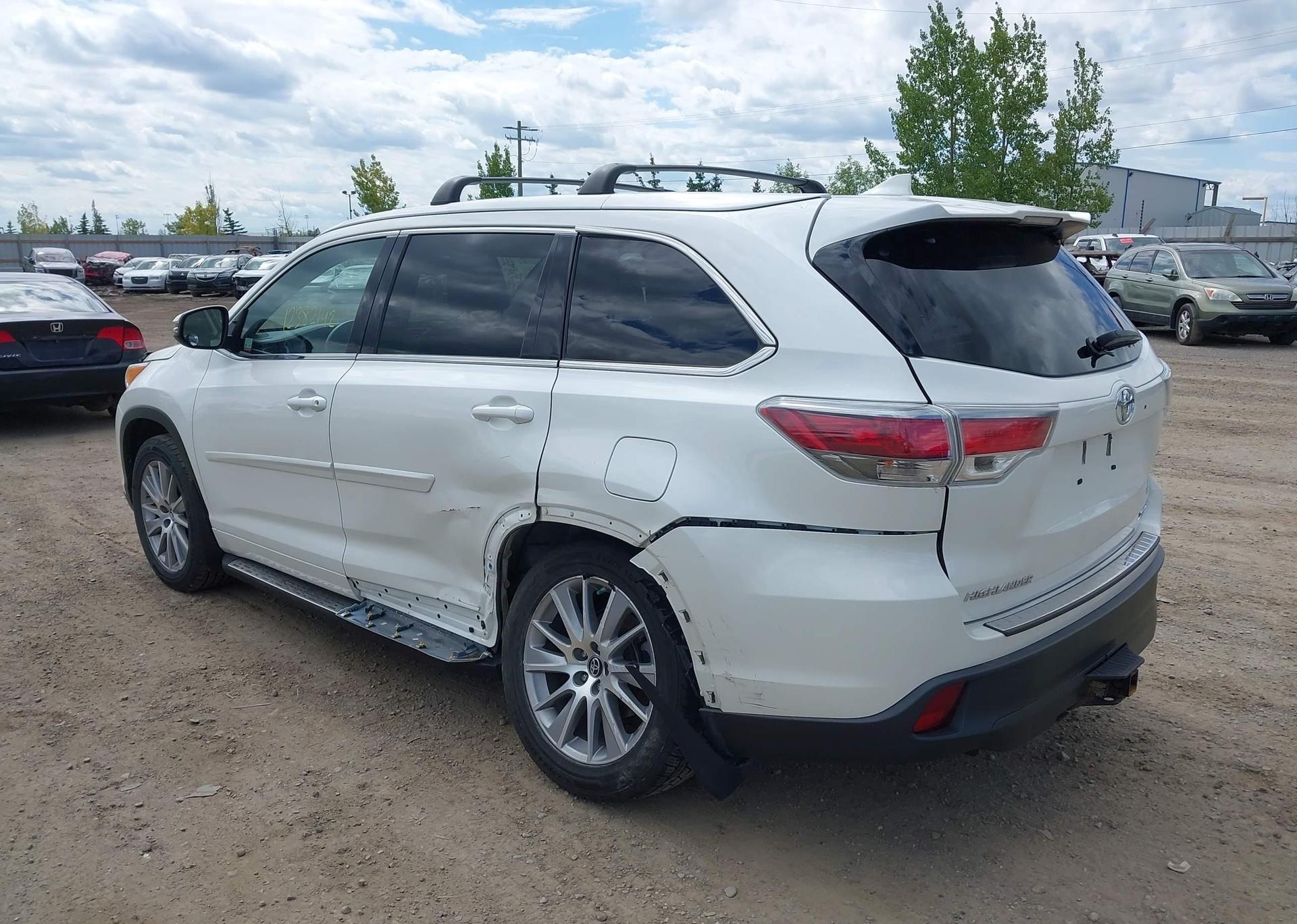 2016 TOYOTA highlander xle
