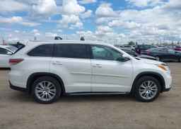 2016 TOYOTA highlander xle