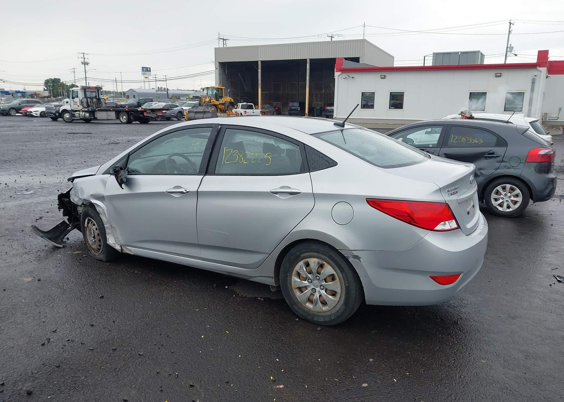 2016 HYUNDAI ACCENT SE