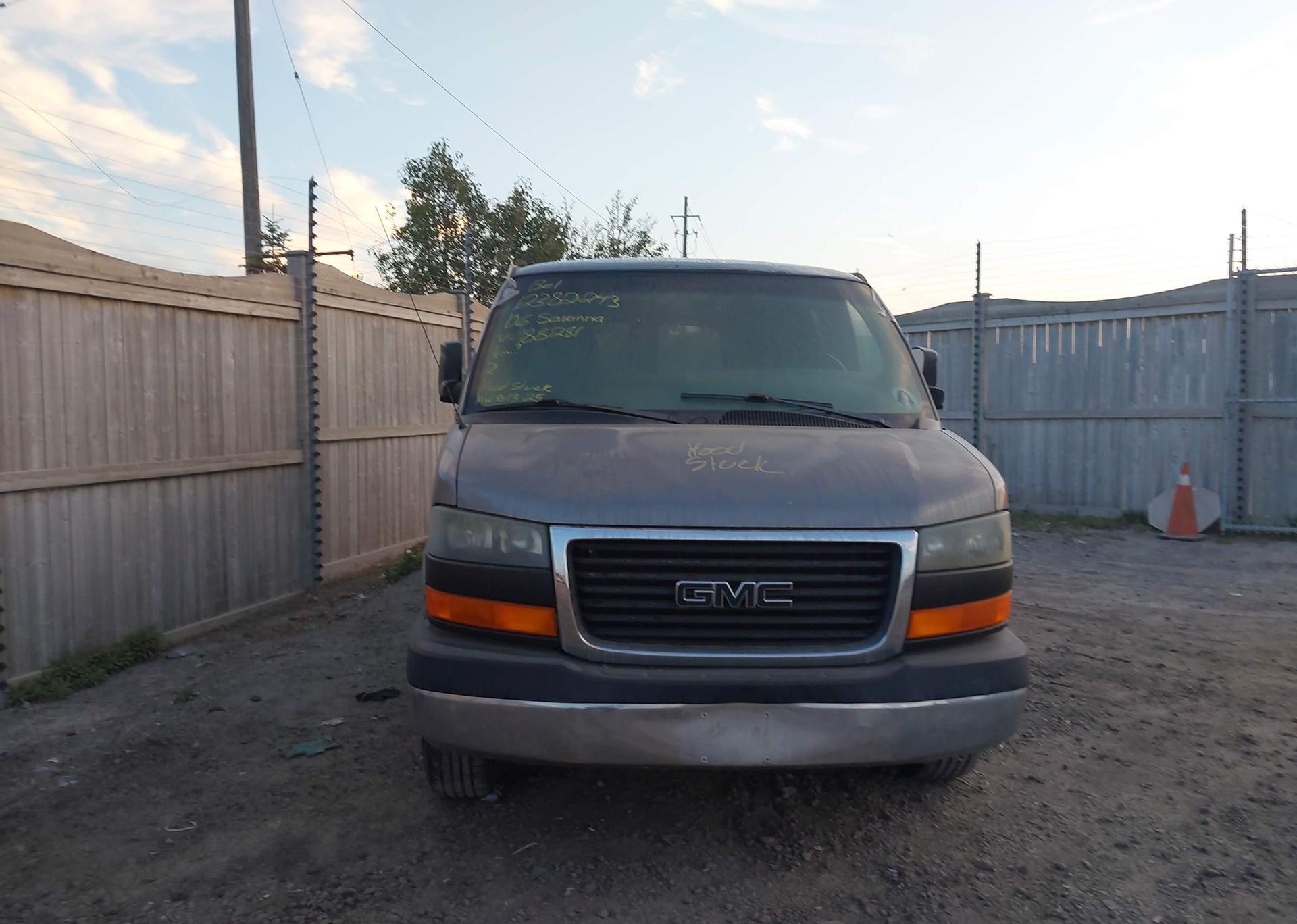 2006 GMC SAVANA G2500