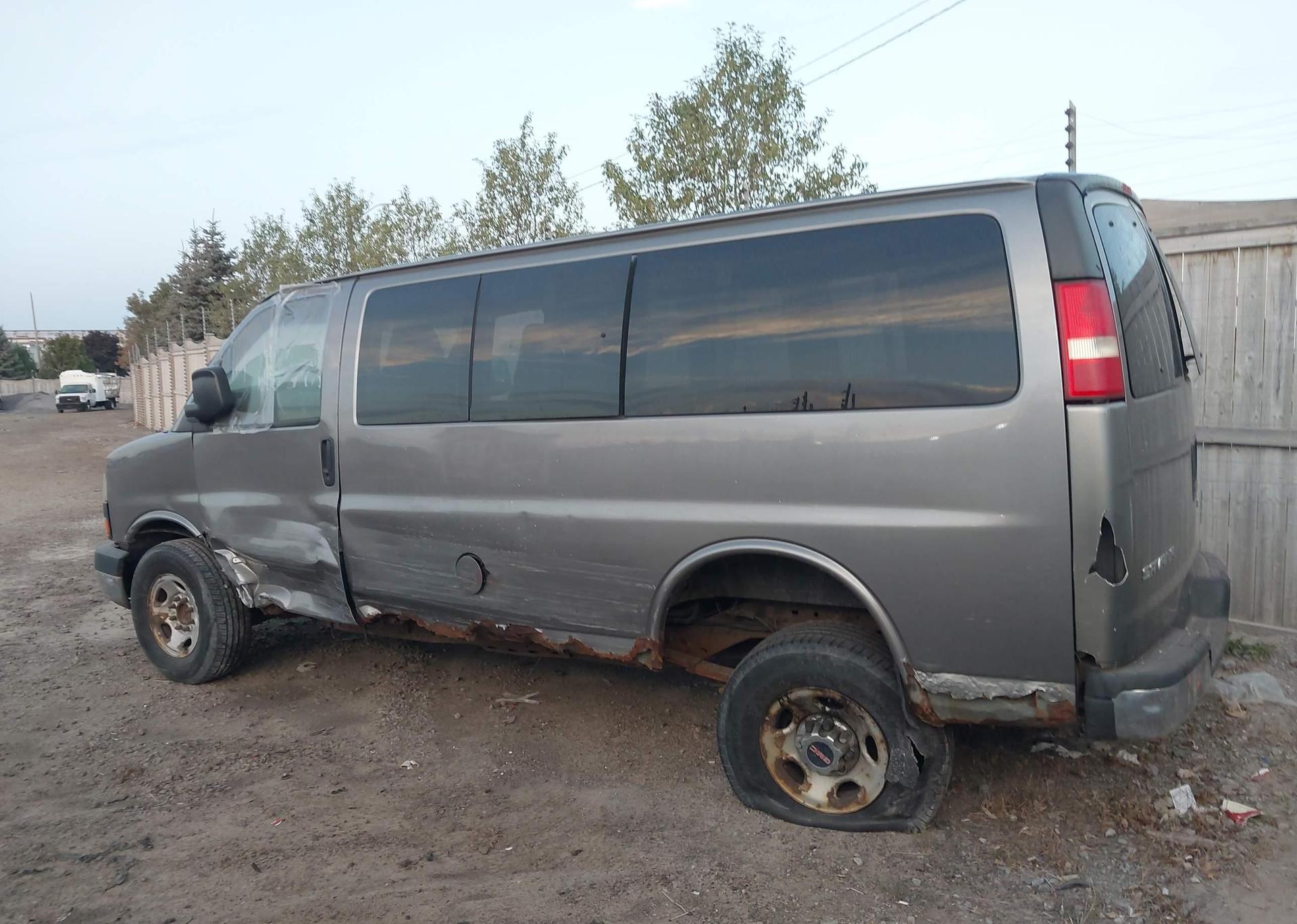 2006 GMC SAVANA G2500