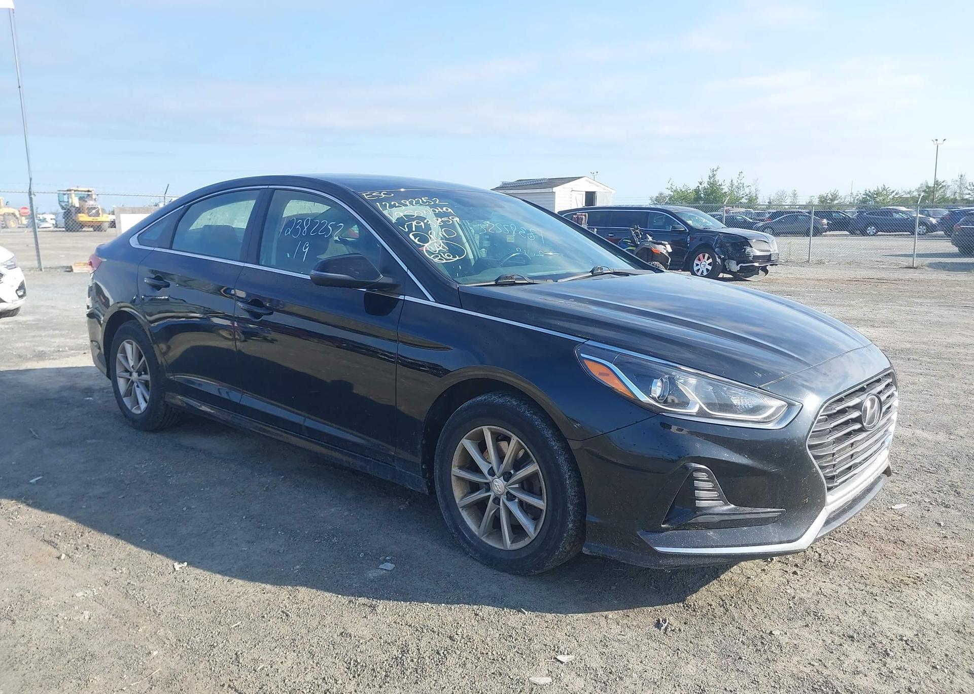 2019 HYUNDAI SONATA SE