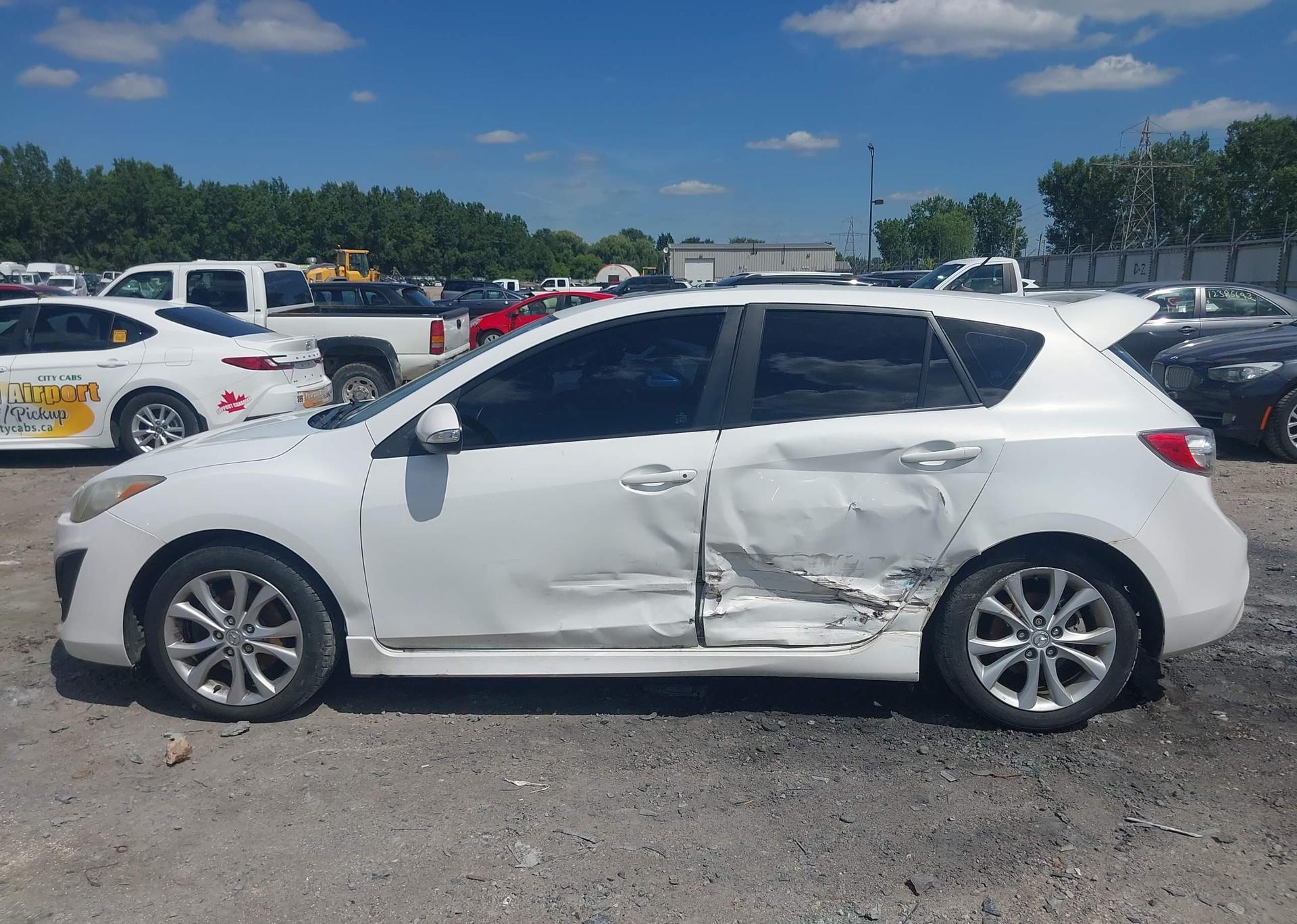 2010 MAZDA 3 S
