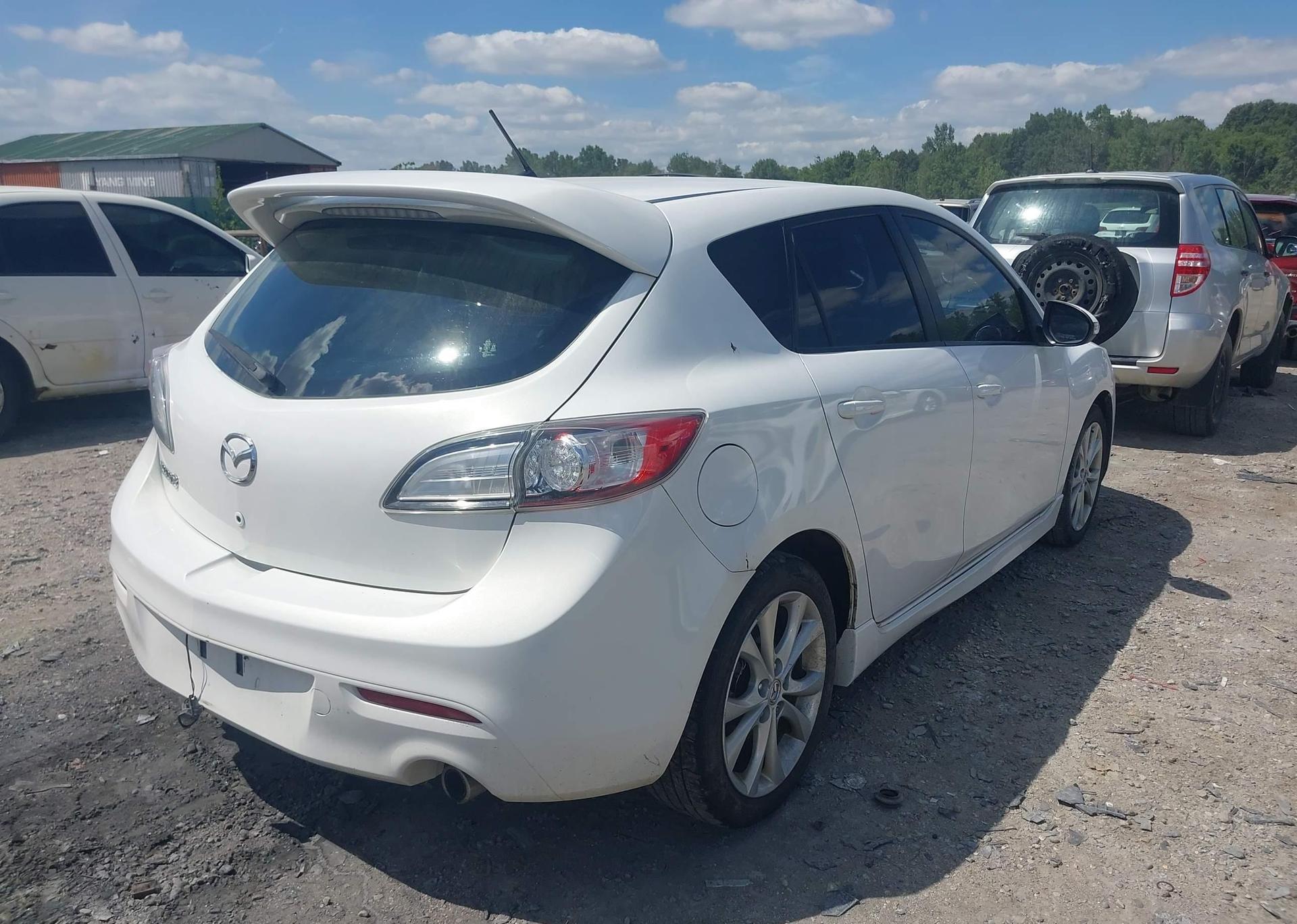 2010 MAZDA 3 S