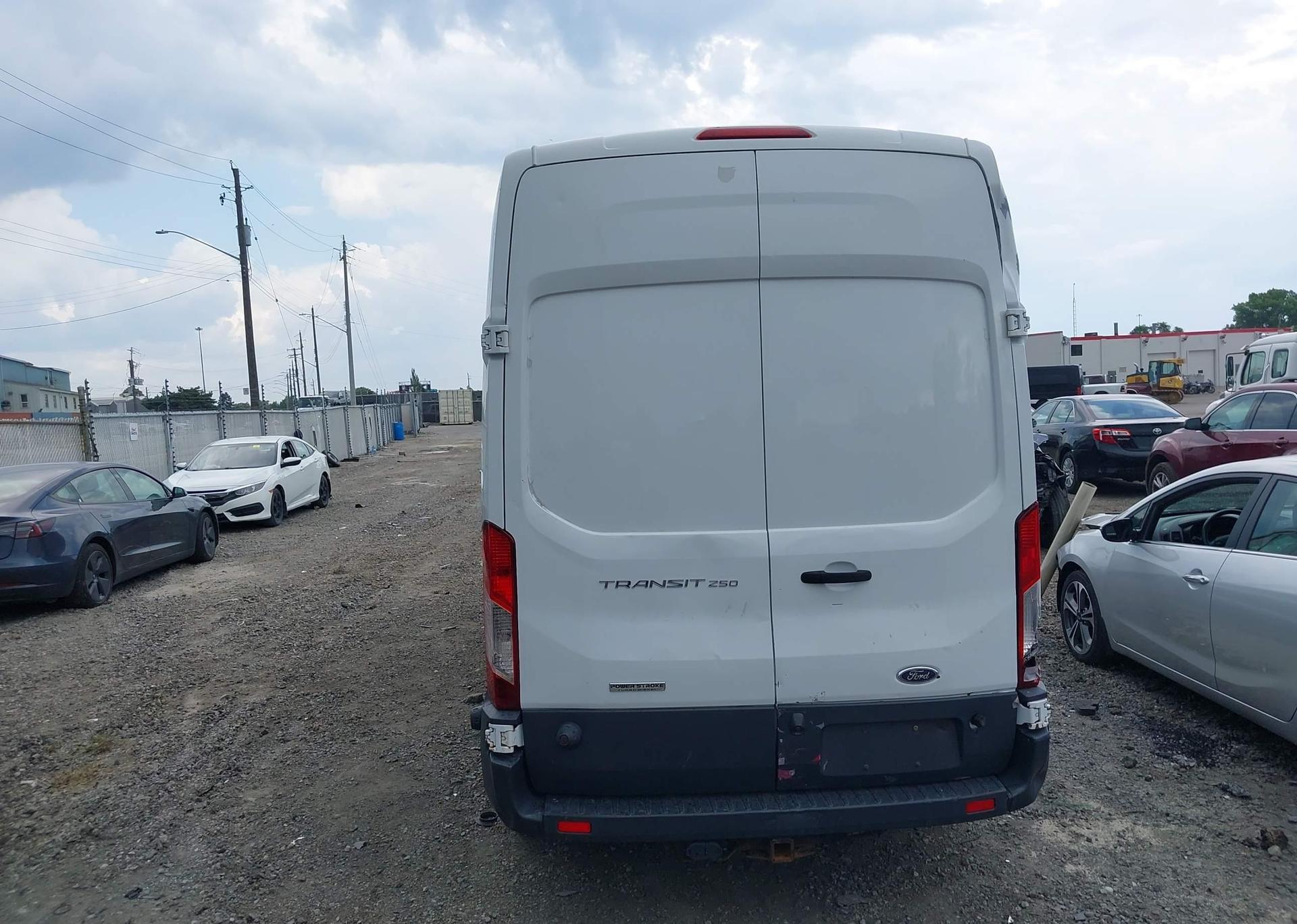 2016 FORD transit t-250