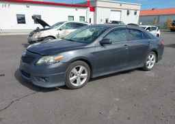2011 TOYOTA CAMRY SE
