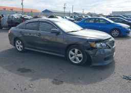 2011 TOYOTA CAMRY SE