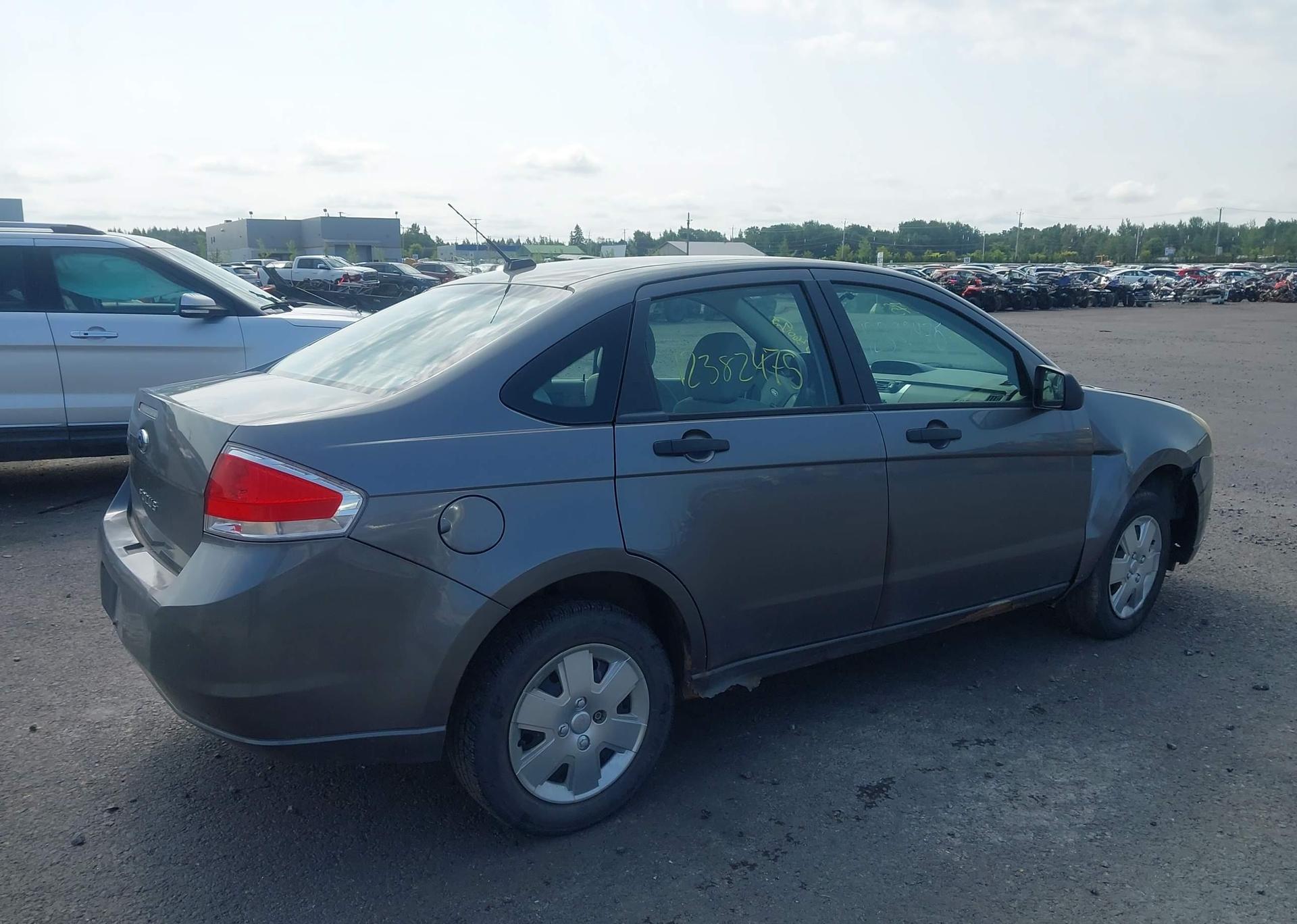 2010 FORD FOCUS S
