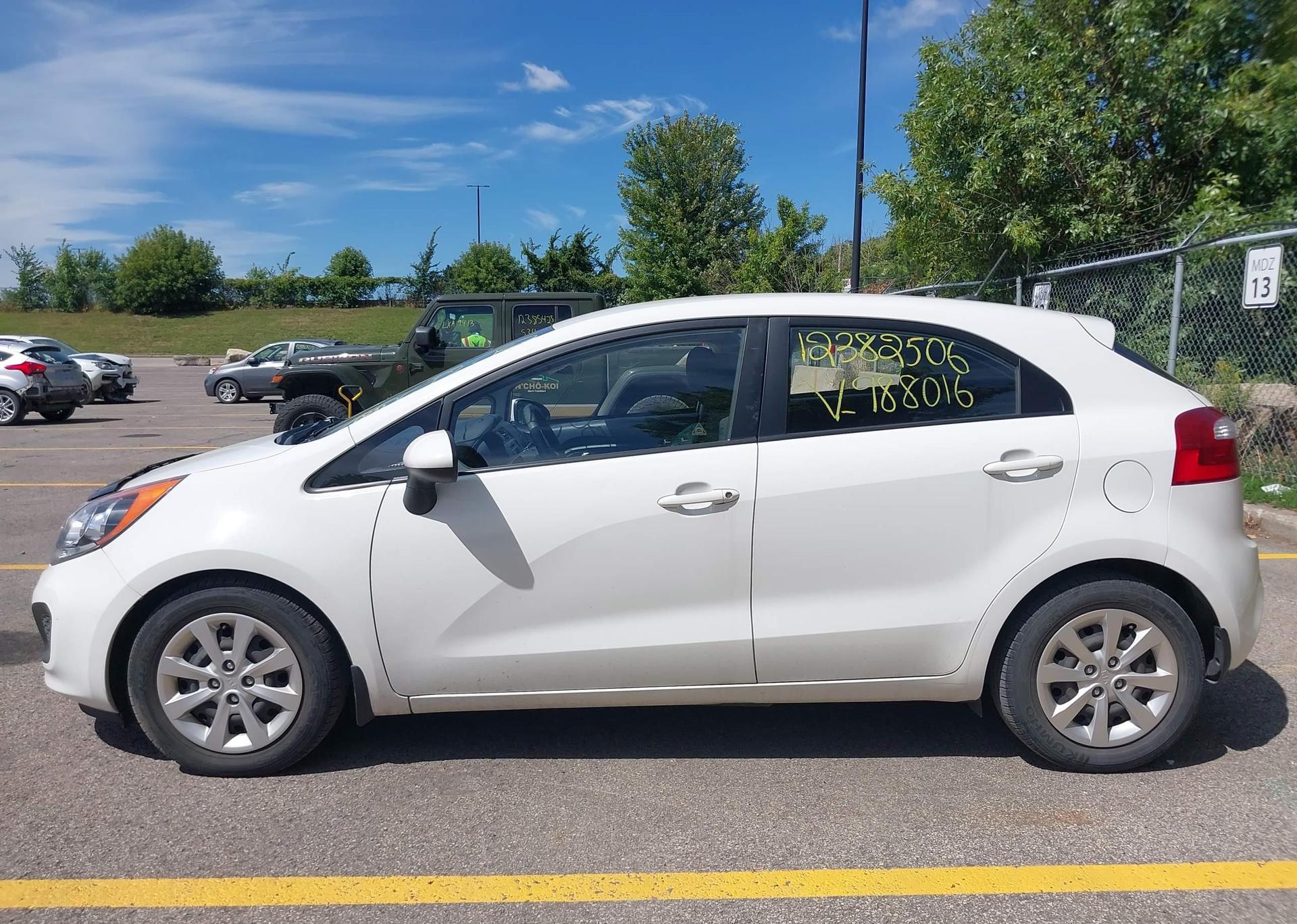 2015 KIA RIO LX