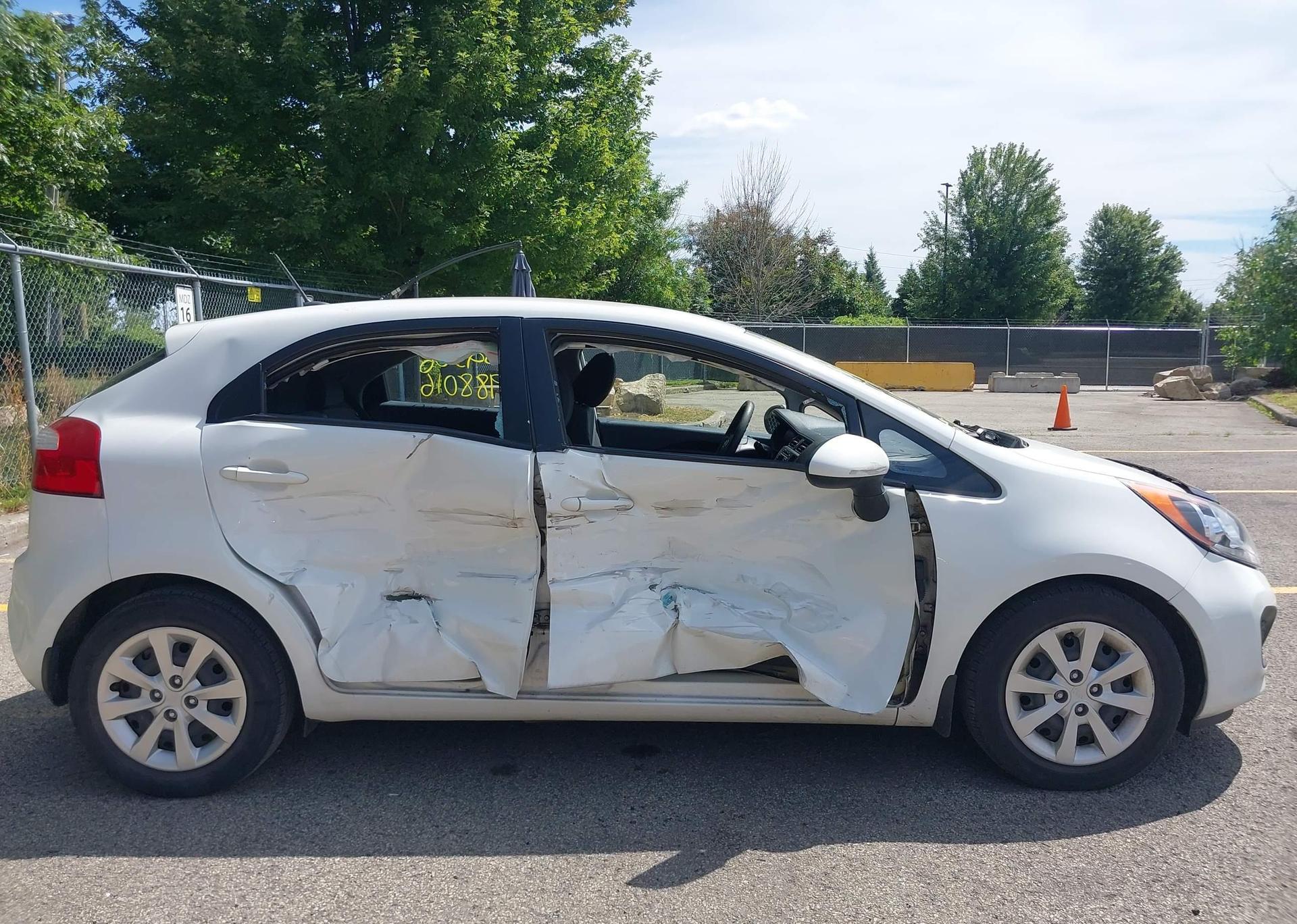 2015 KIA RIO LX