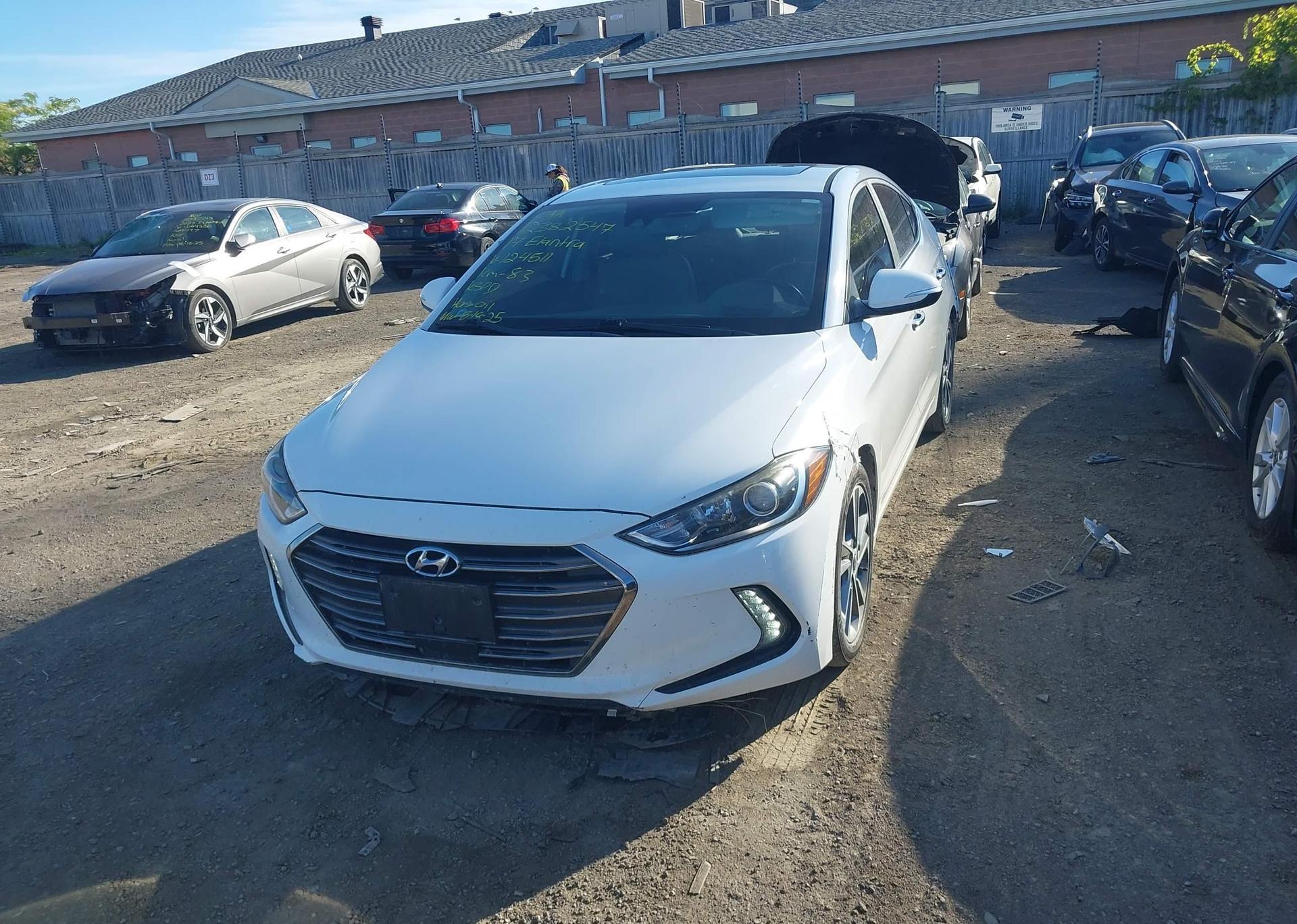 2017 HYUNDAI ELANTRA SE