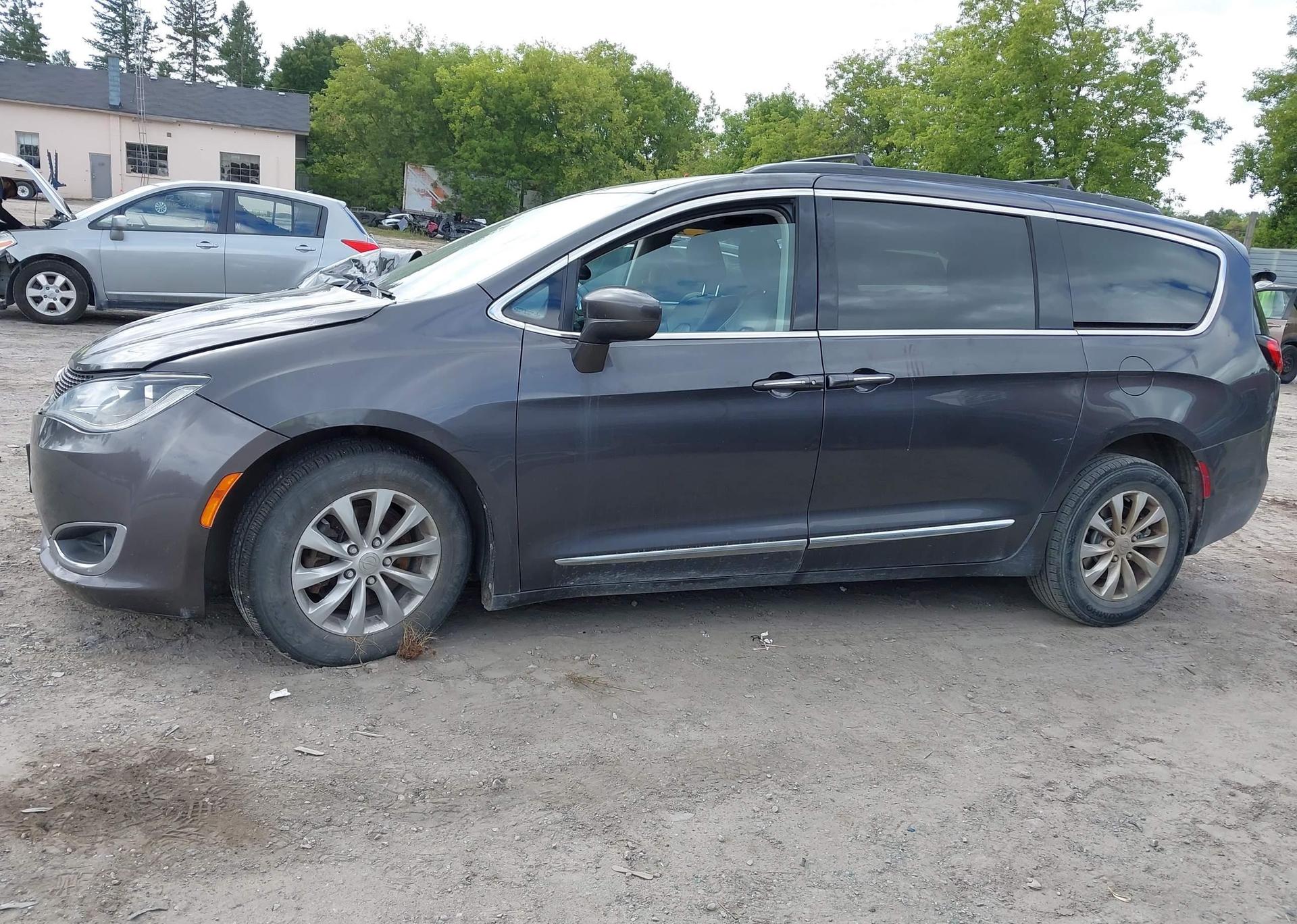 2017 CHRYSLER PACIFICA TOURING L