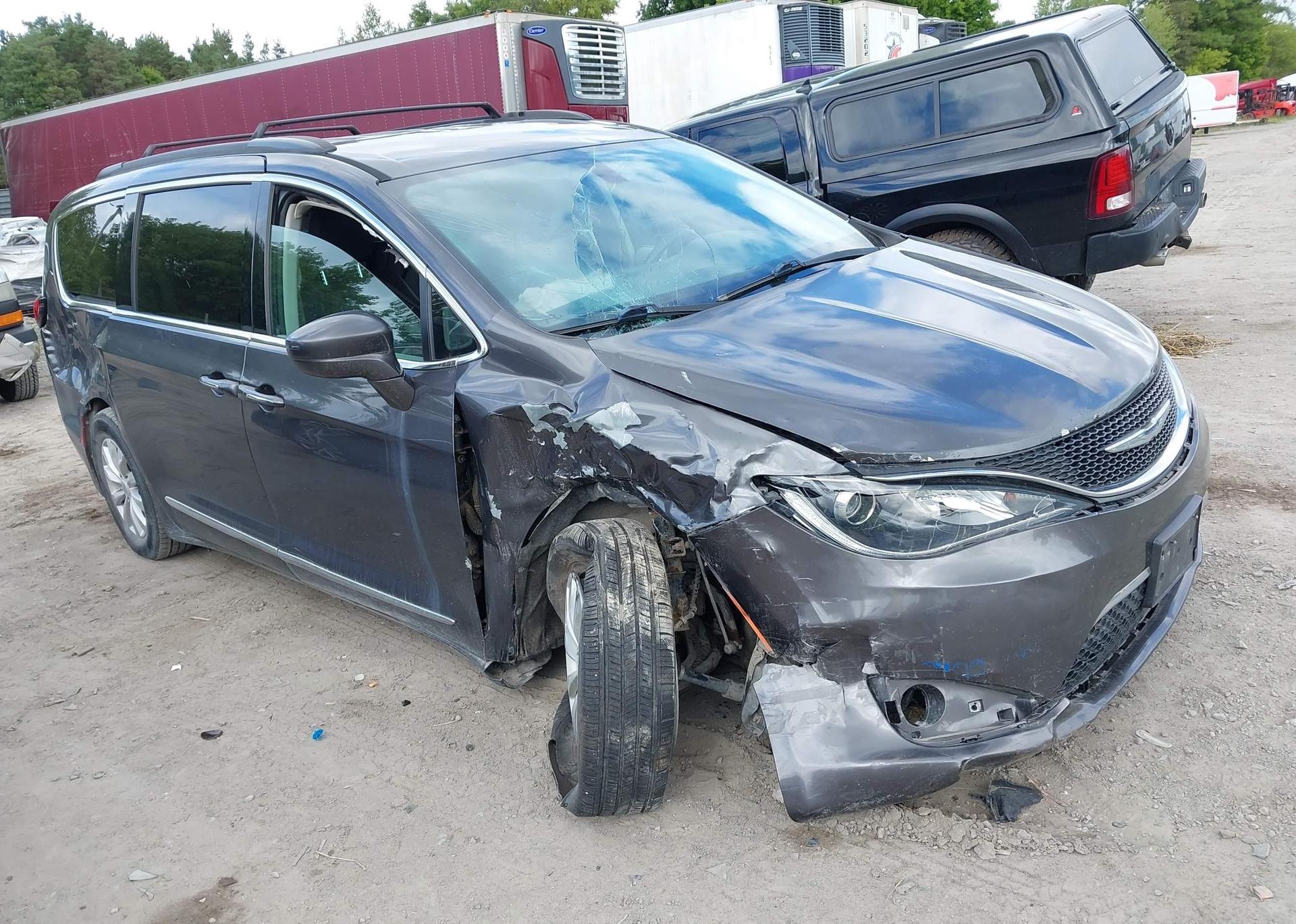 2017 CHRYSLER PACIFICA TOURING L