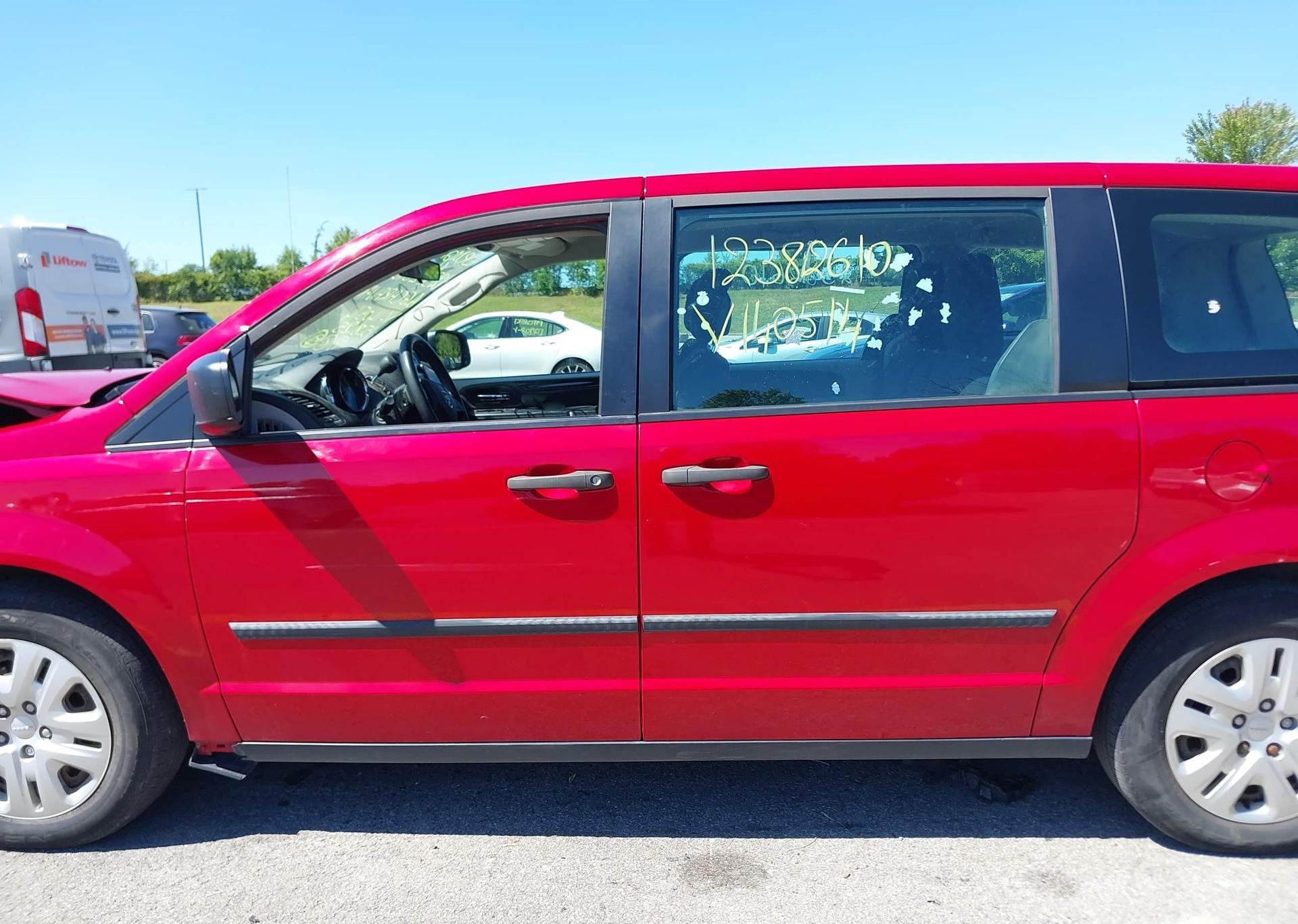 2016 DODGE GRAND CARAVAN SE