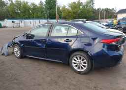 2020 TOYOTA Corolla XLE