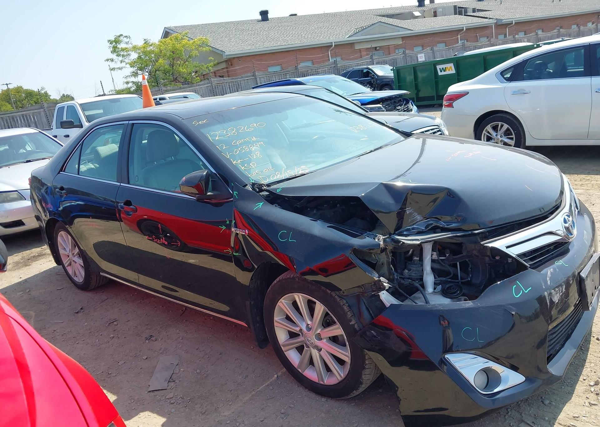 2012 TOYOTA CAMRY HYBRID XLE