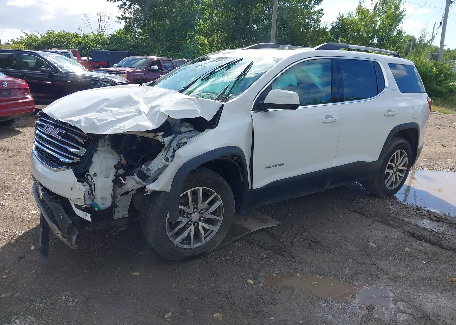 2017 GMC ACADIA SLE-2