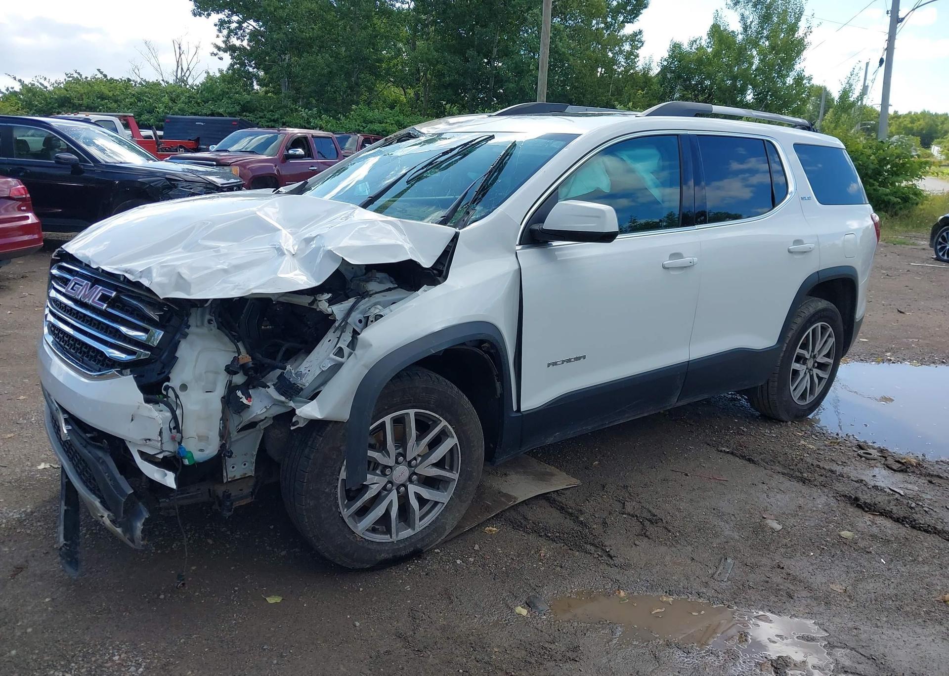 2017 GMC ACADIA SLE-2