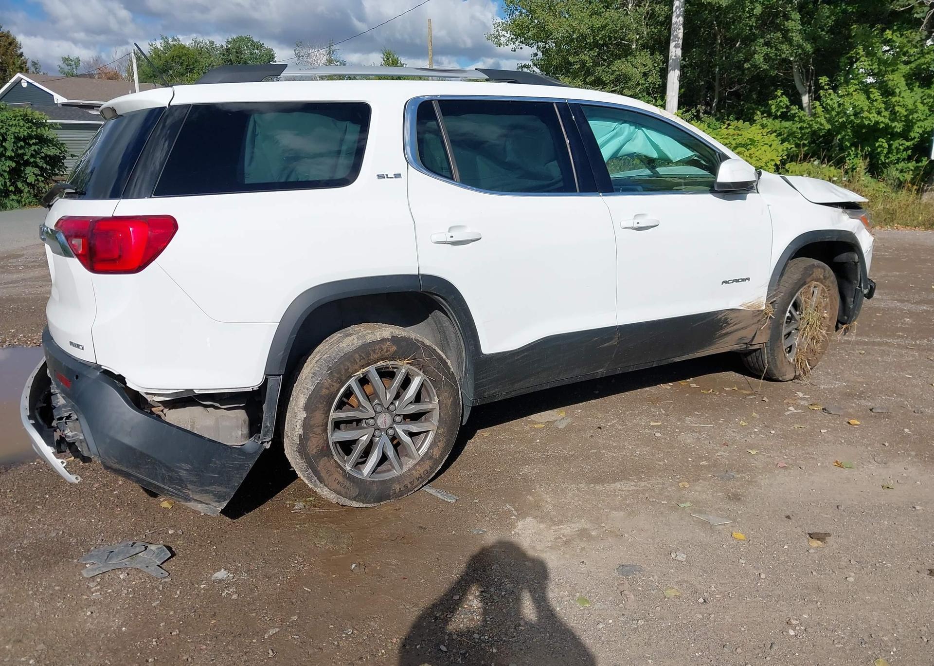 2017 GMC ACADIA SLE-2