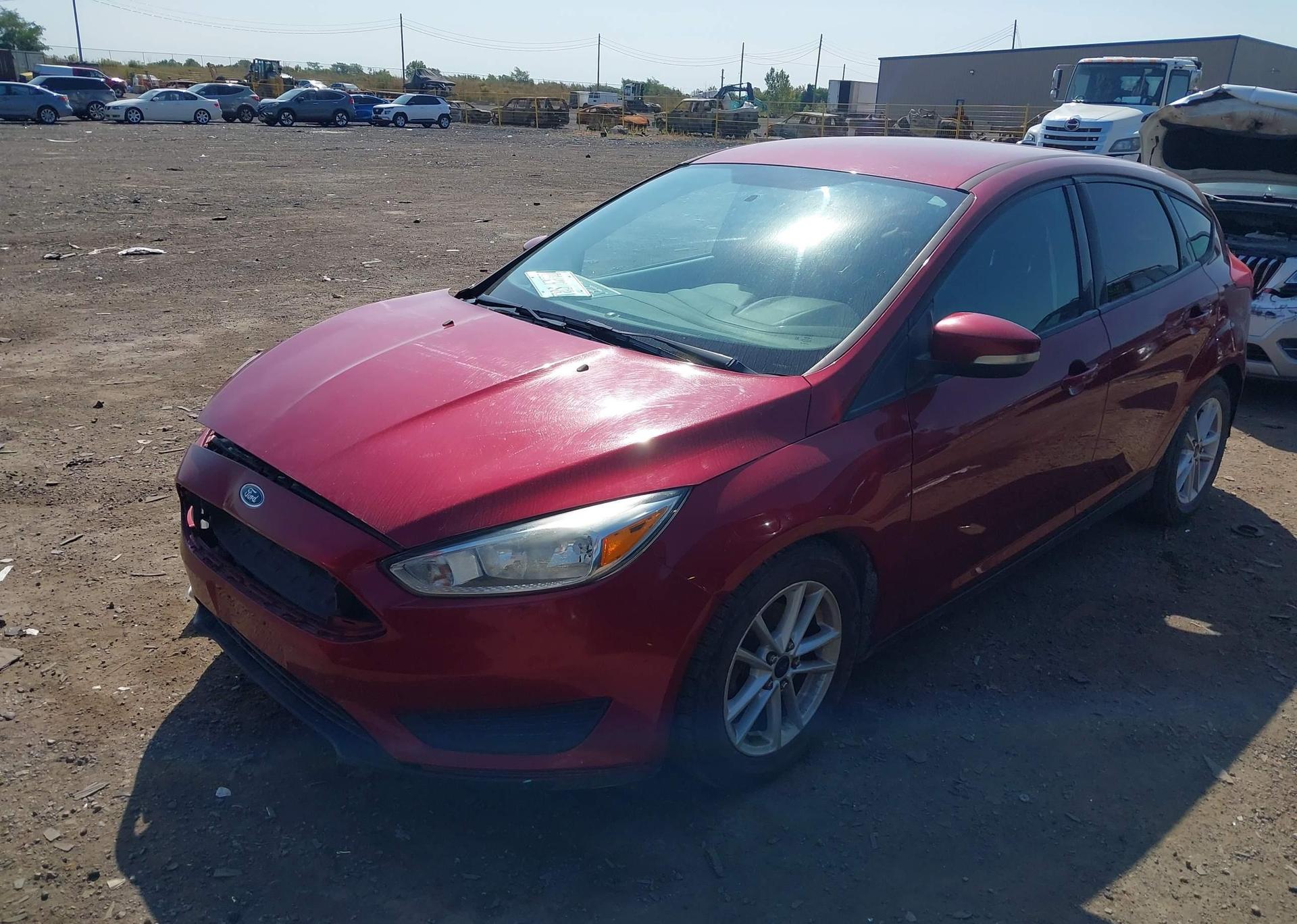 2015 FORD FOCUS SE