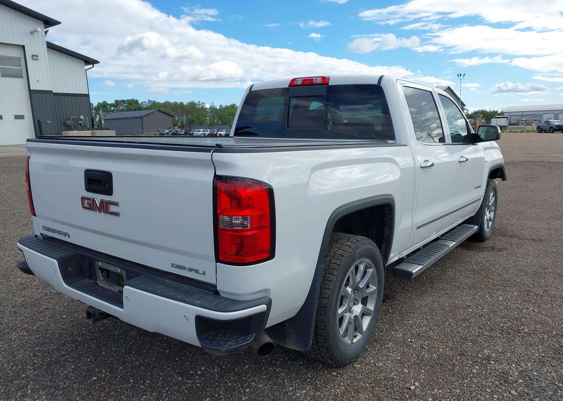 2014 GMC SIERRA K1500 DENALI