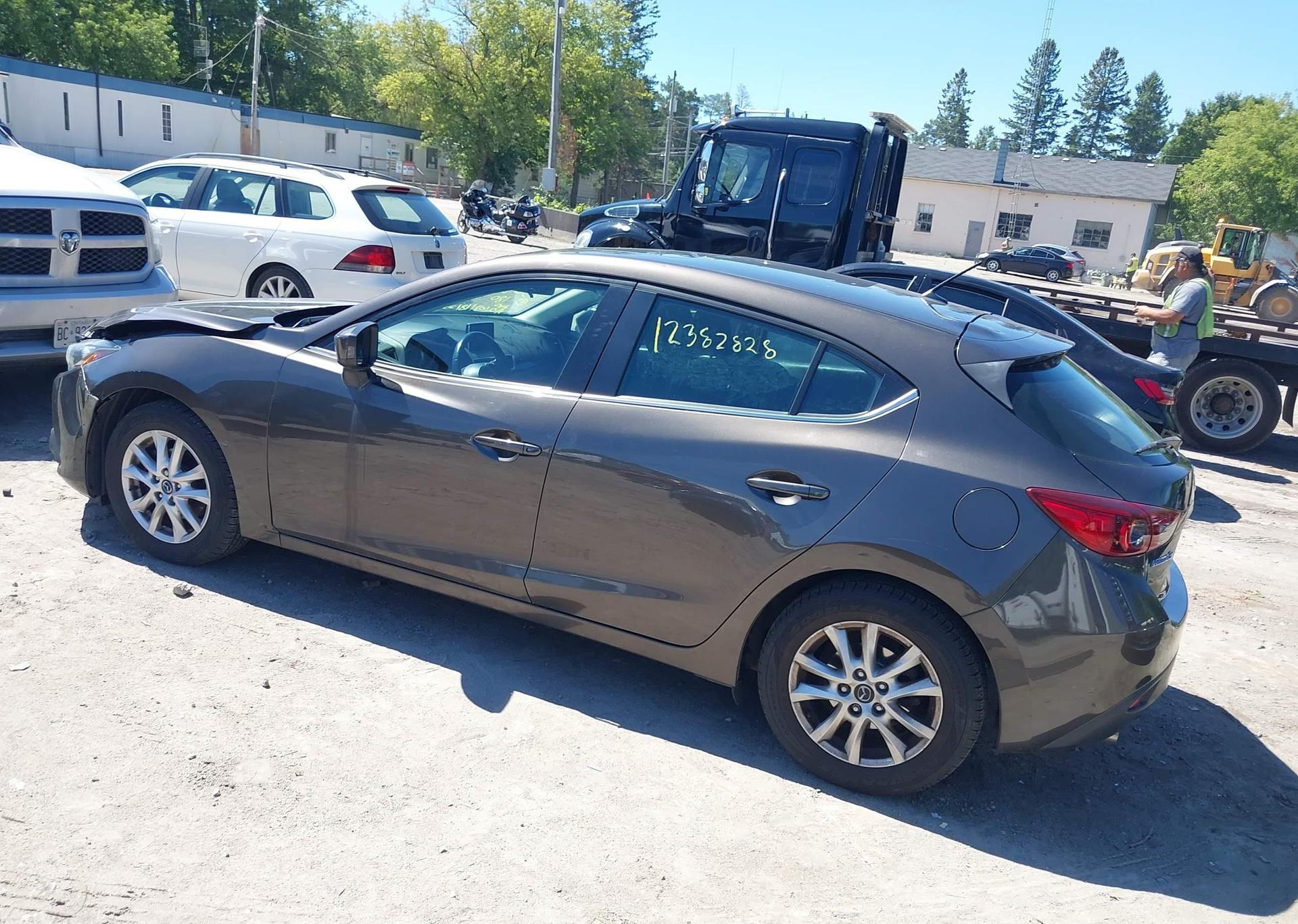 2016 MAZDA MAZDA3 GS