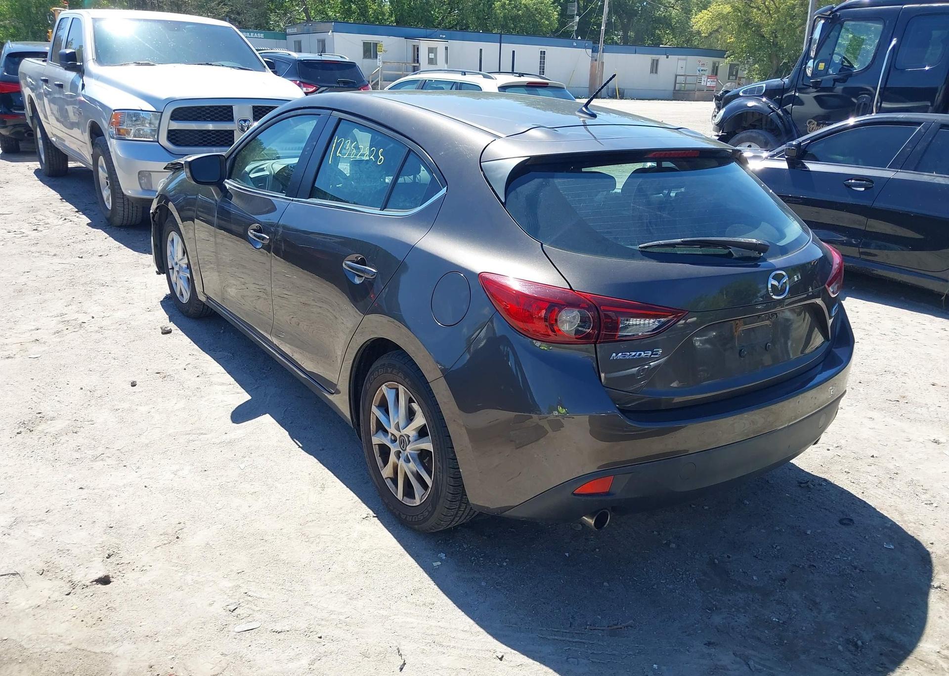 2016 MAZDA MAZDA3 GS
