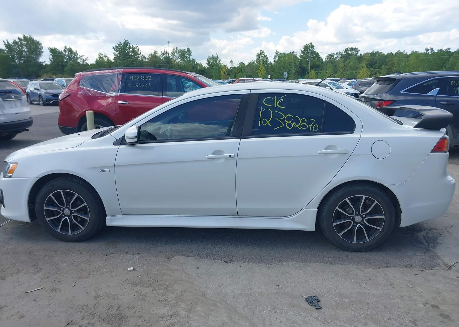 2016 MITSUBISHI LANCER ES