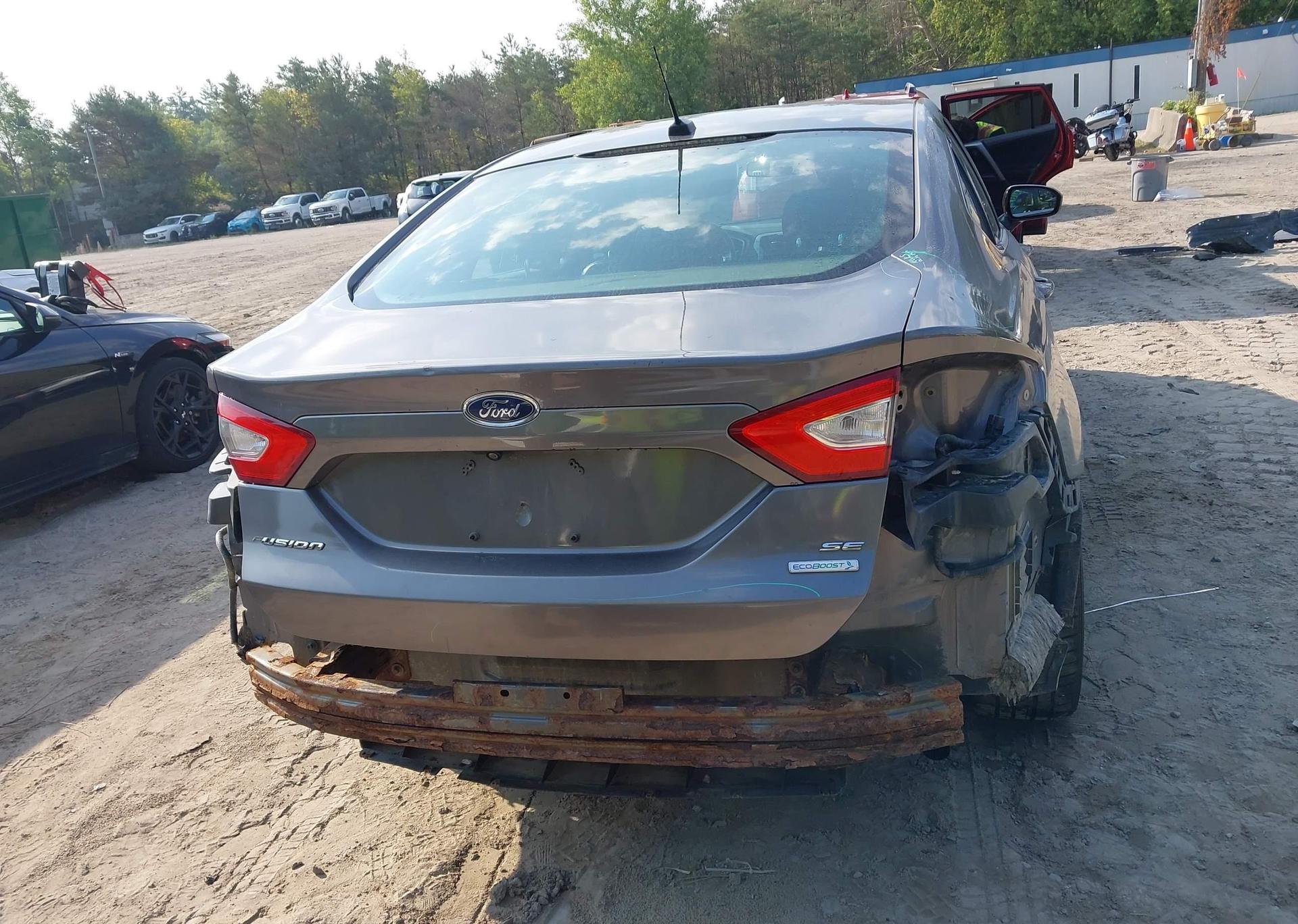 2013 FORD FUSION SE