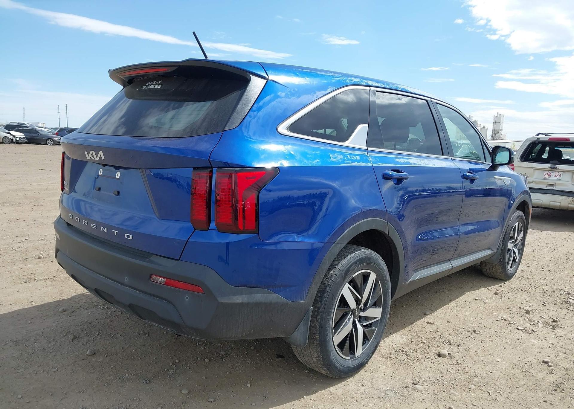 2022 KIA SORENTO 2.5L LX PREMIUM