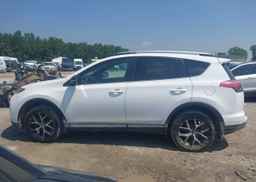 2017 TOYOTA RAV4 SE