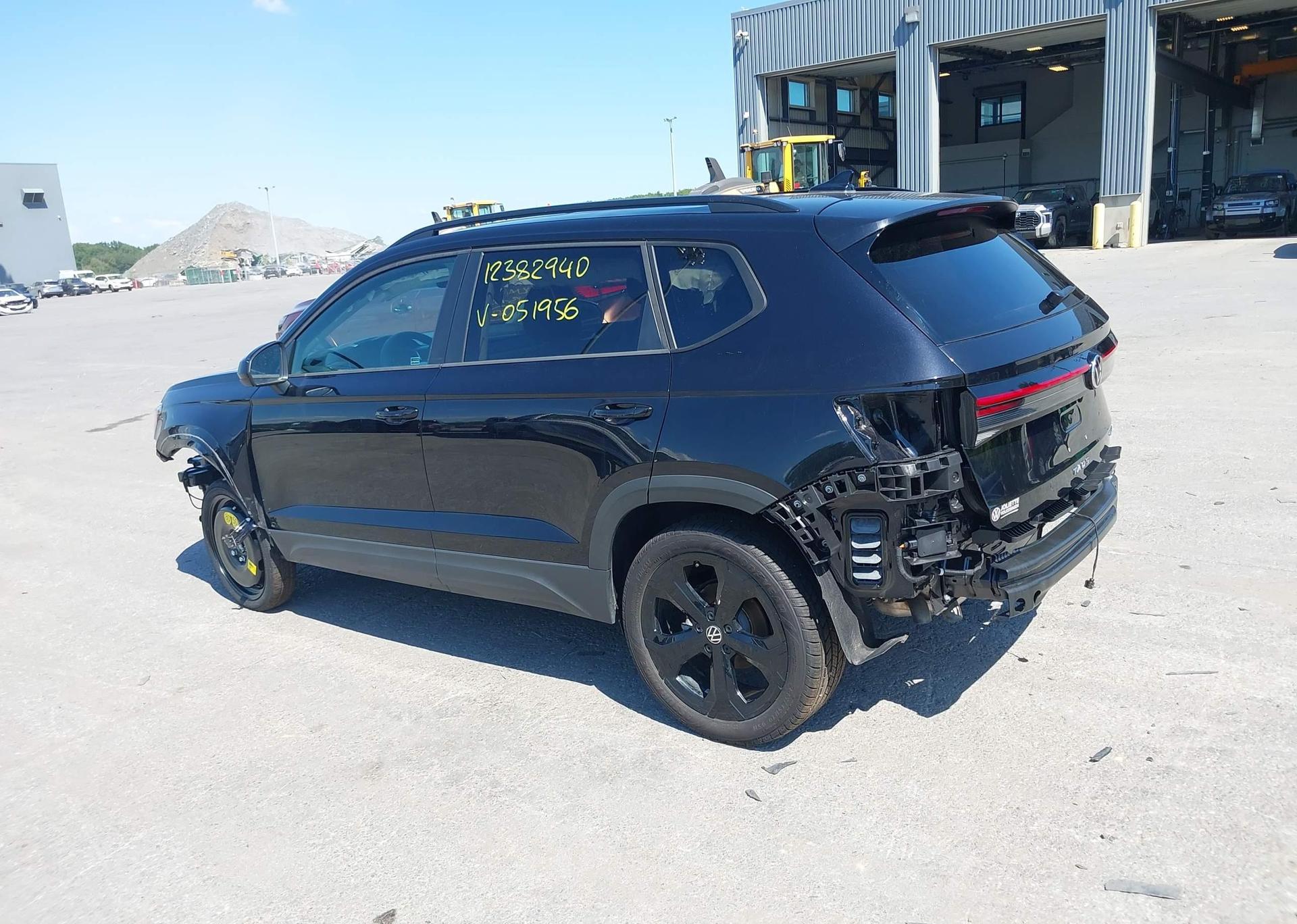 2025 VOLKSWAGEN TAOS COMFORTLINE BLACK EDITION