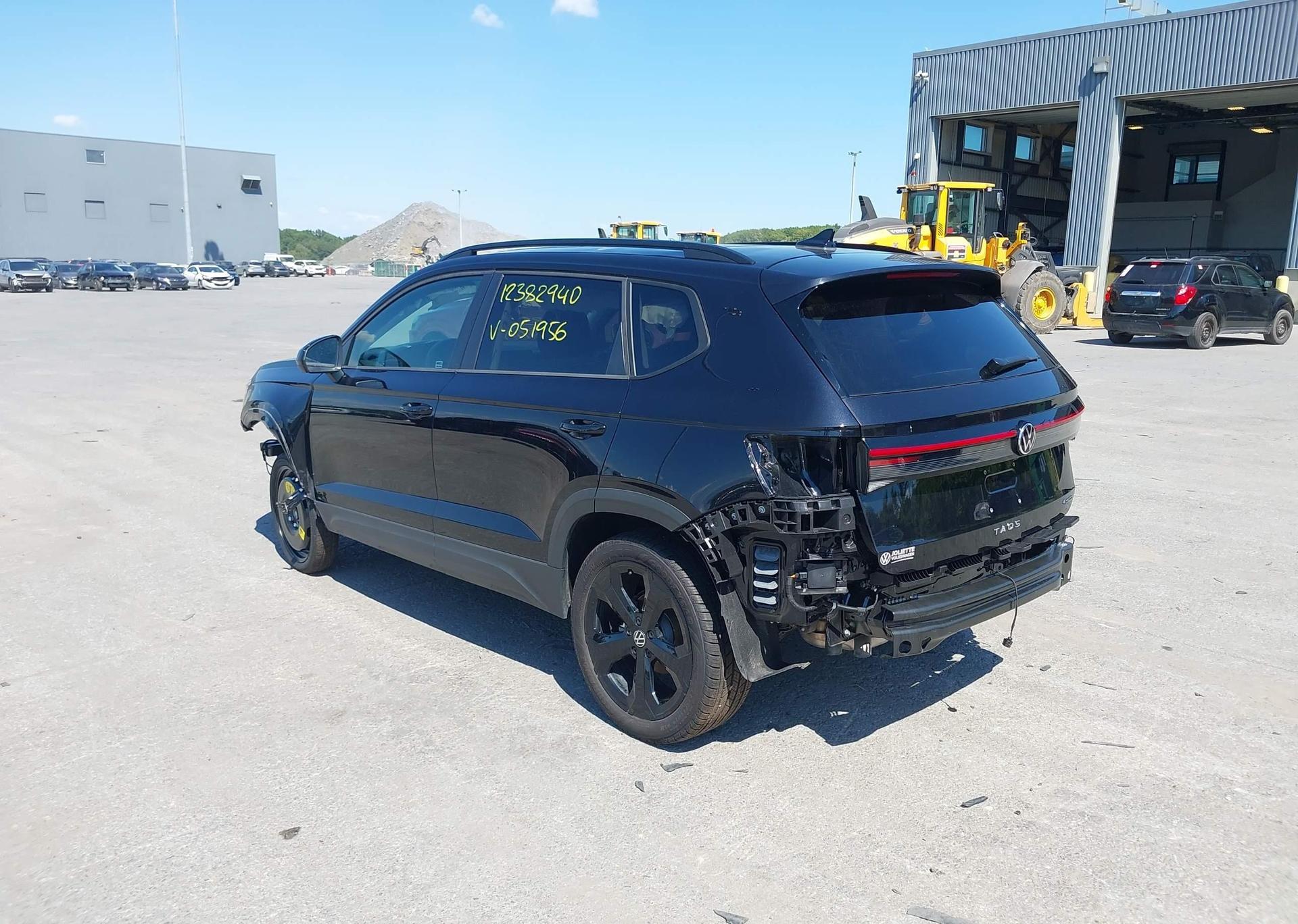 2025 VOLKSWAGEN TAOS COMFORTLINE BLACK EDITION