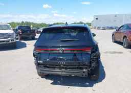 2025 VOLKSWAGEN TAOS COMFORTLINE BLACK EDITION