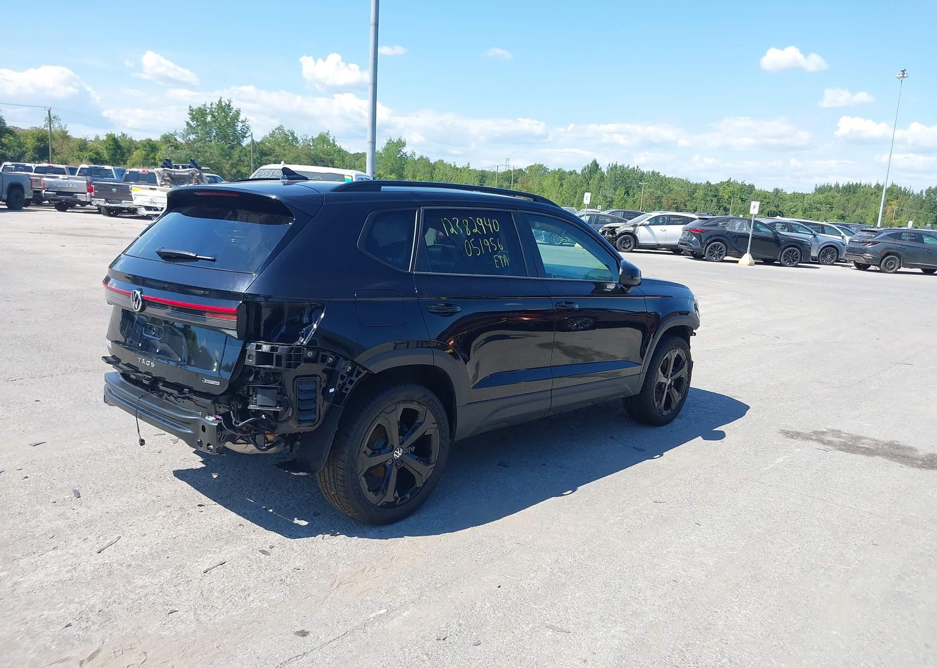2025 VOLKSWAGEN TAOS COMFORTLINE BLACK EDITION