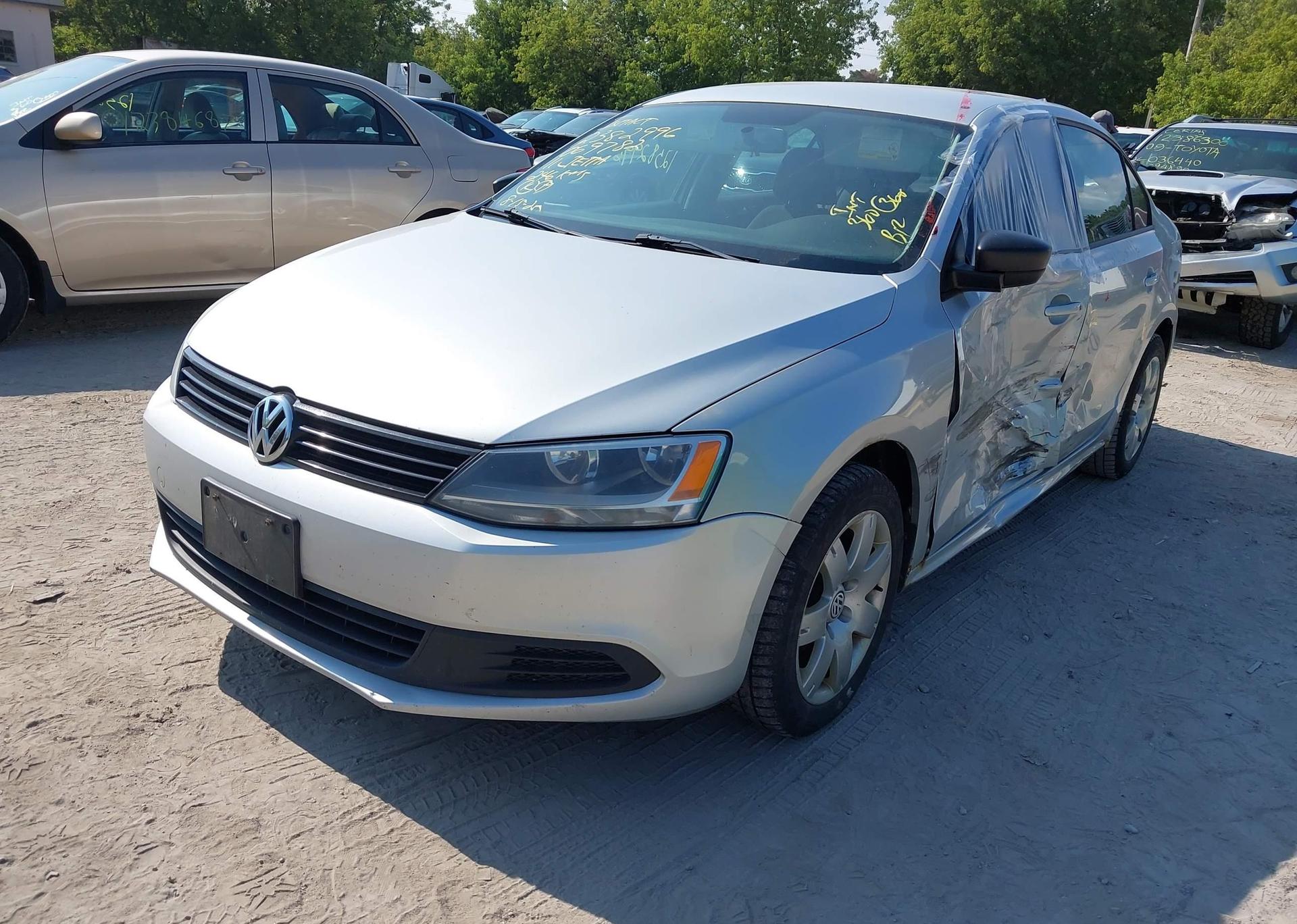 2011 VOLKSWAGEN JETTA S
