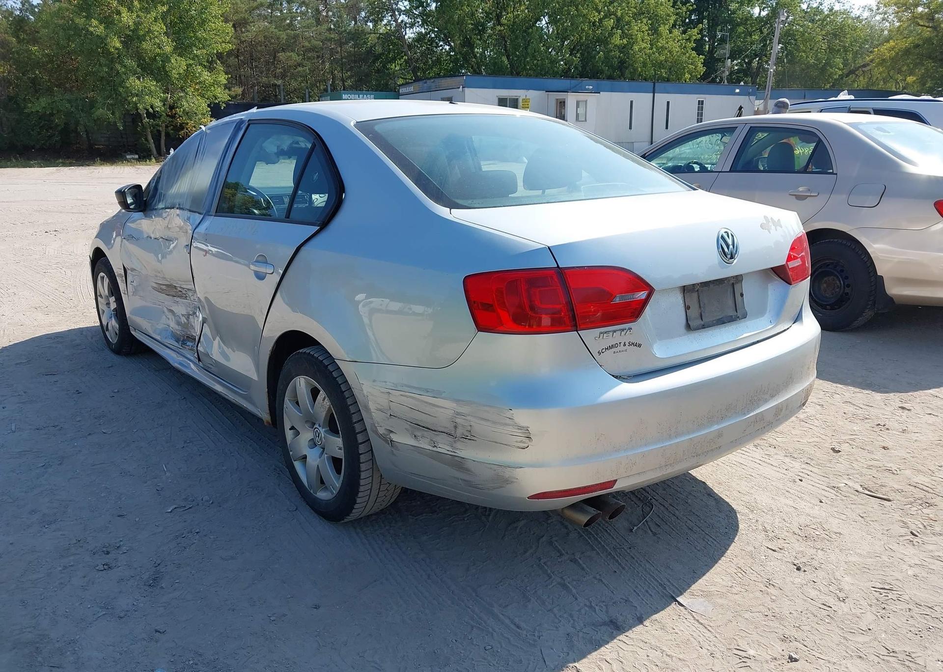 2011 VOLKSWAGEN JETTA S