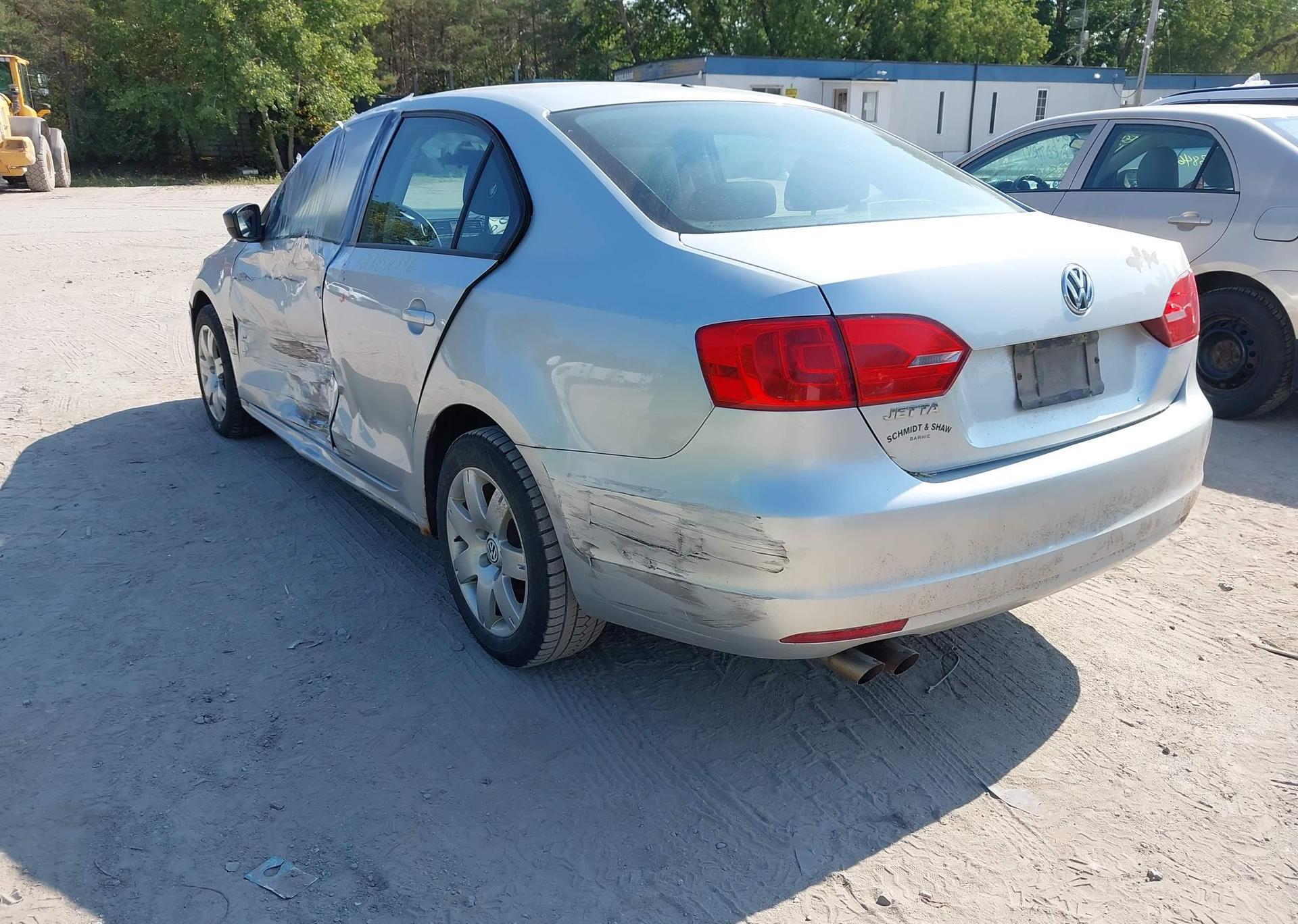 2011 VOLKSWAGEN JETTA S