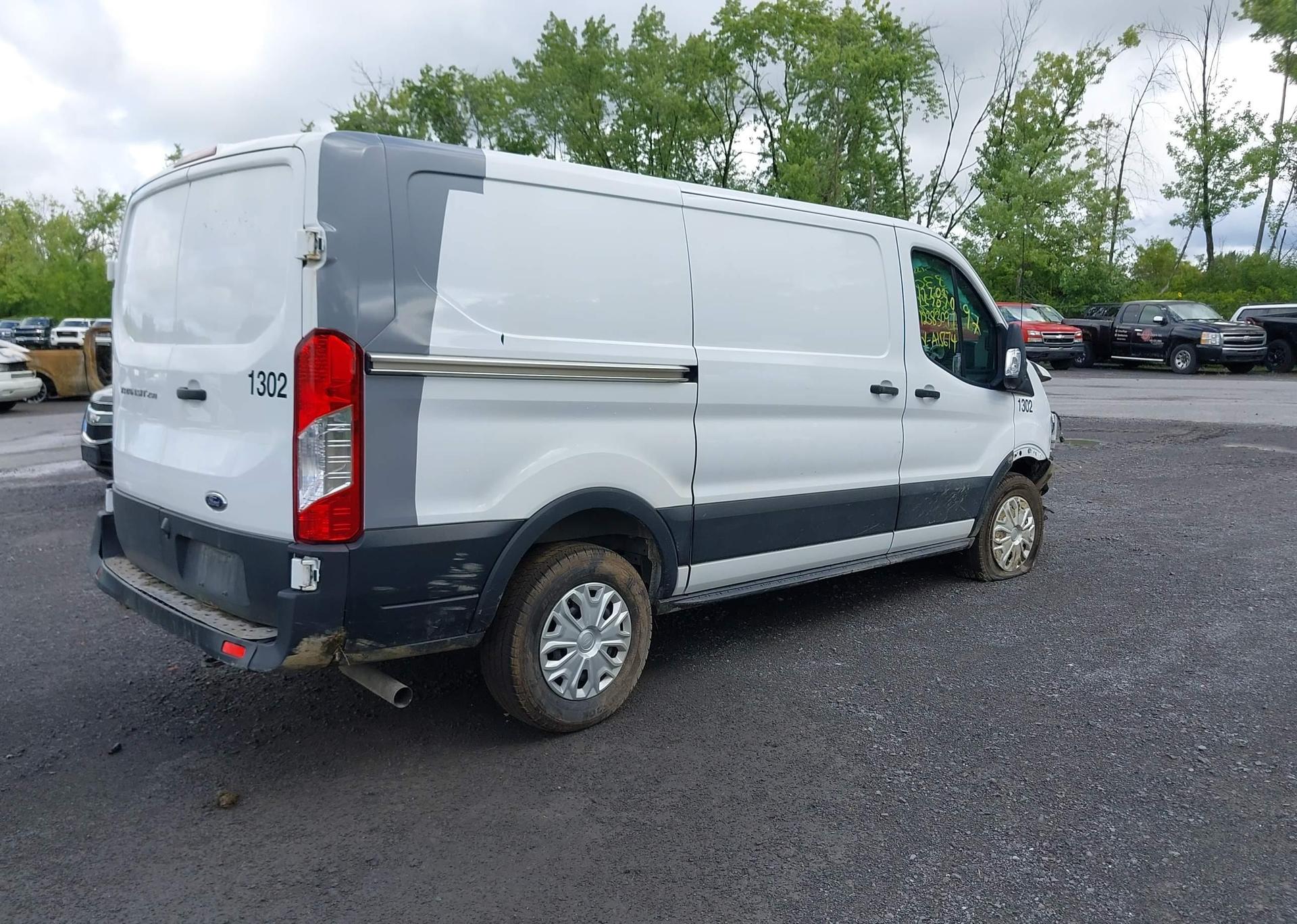 2022 FORD transit t-250